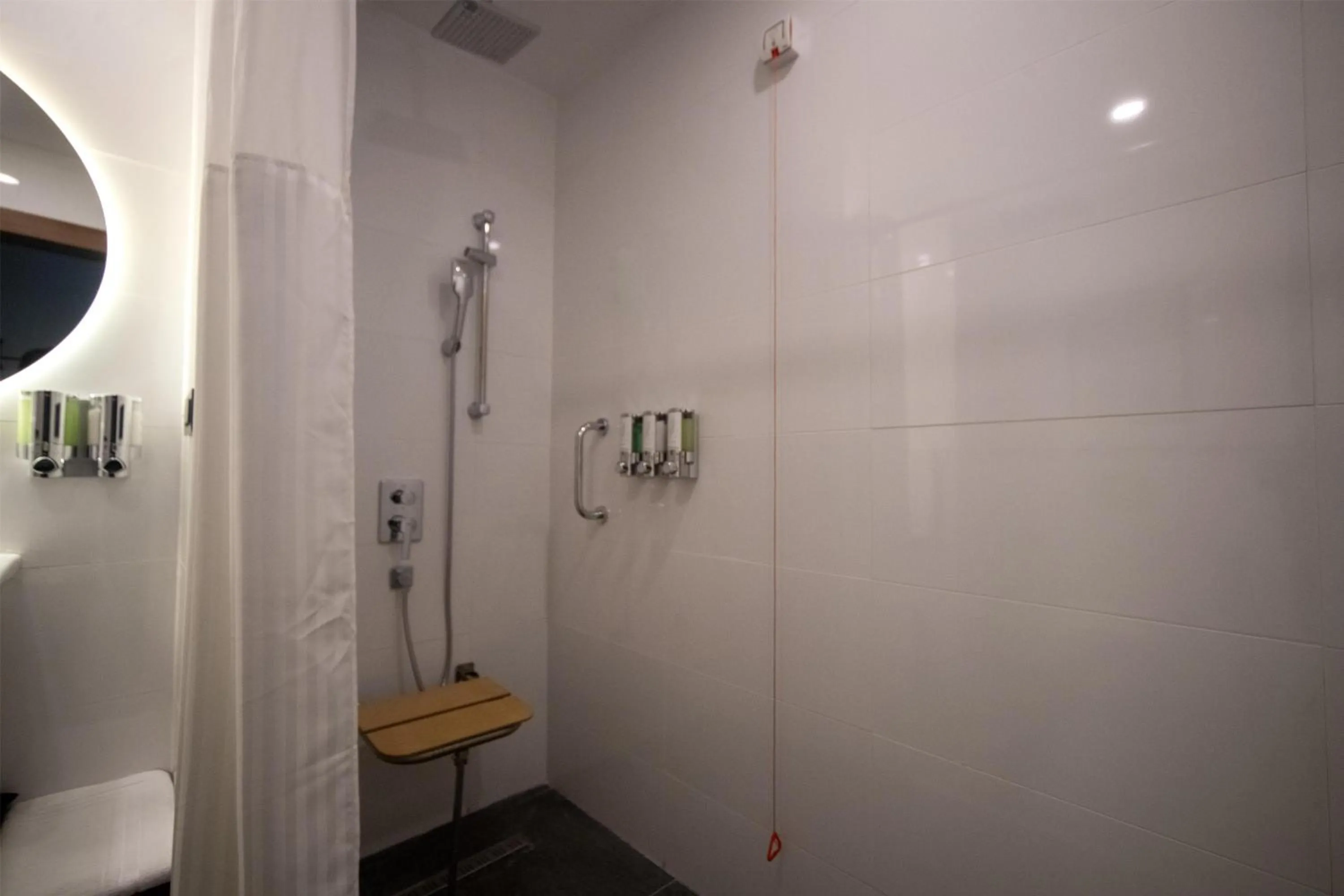 Bathroom in Hampton By Hilton Denizli