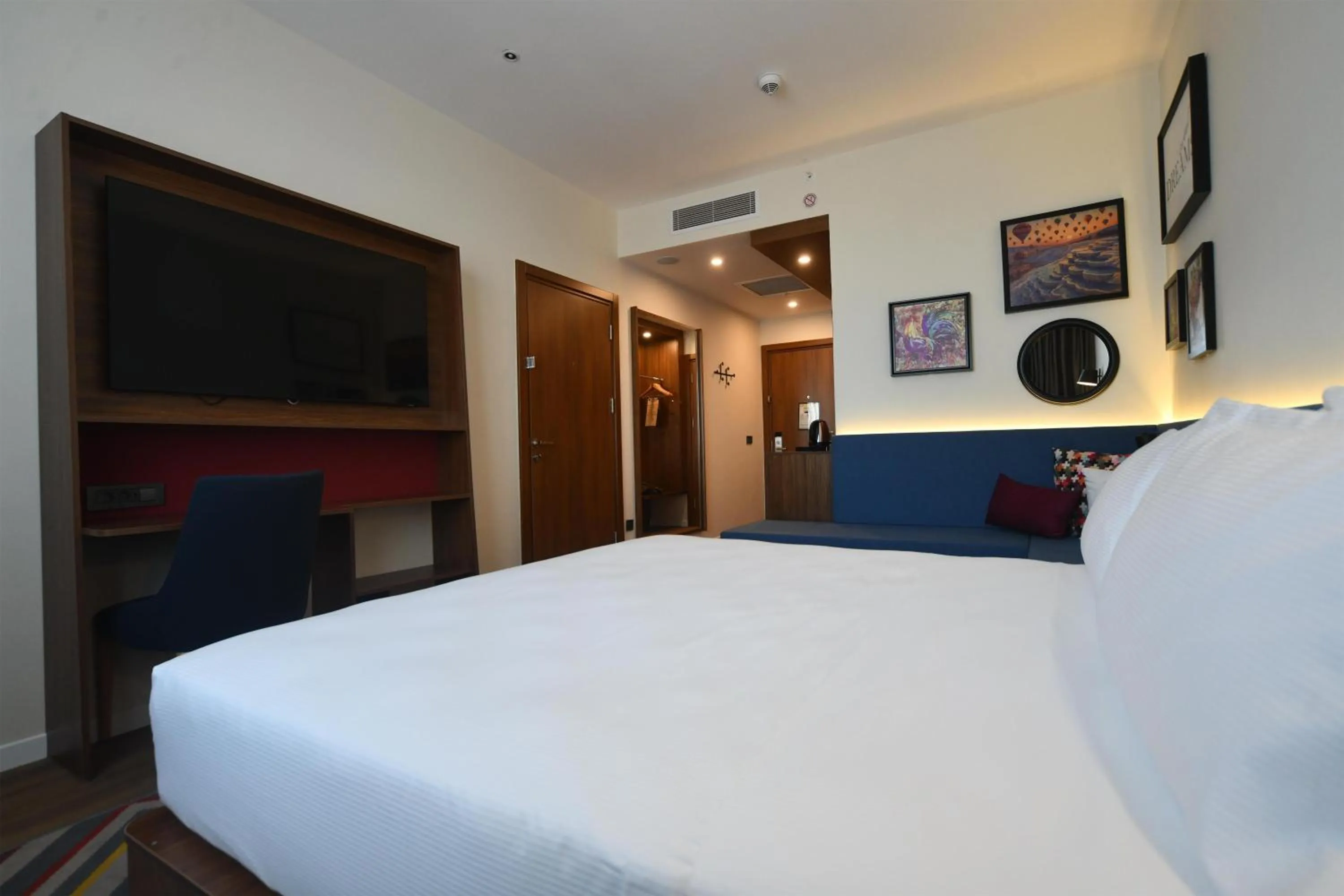 Bed in Hampton By Hilton Denizli