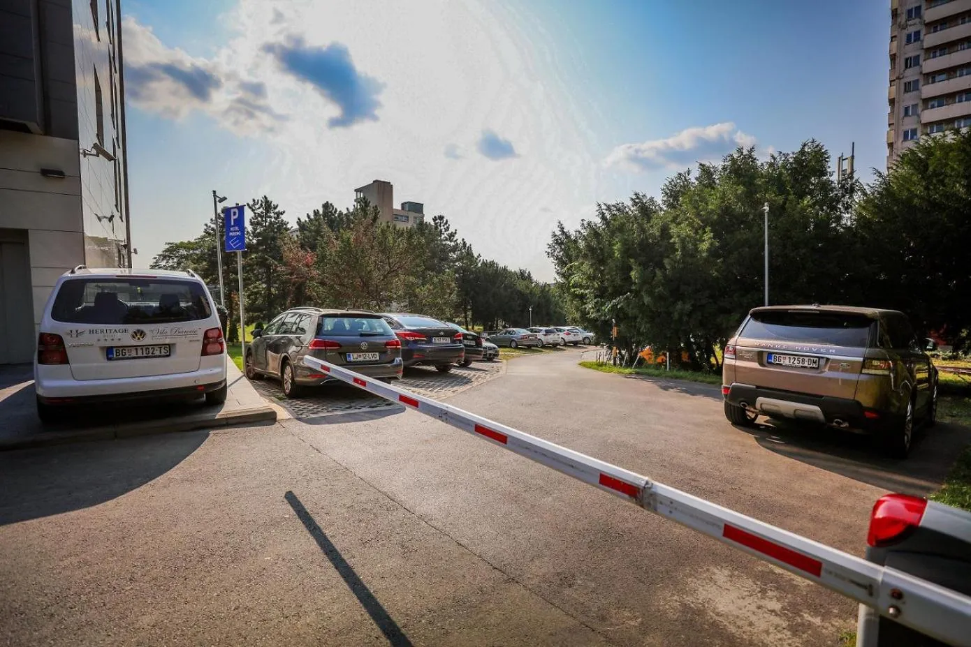 Parking in Hotel Heritage