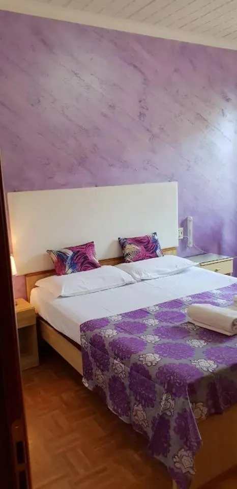 Bed in Hotel Giovannina