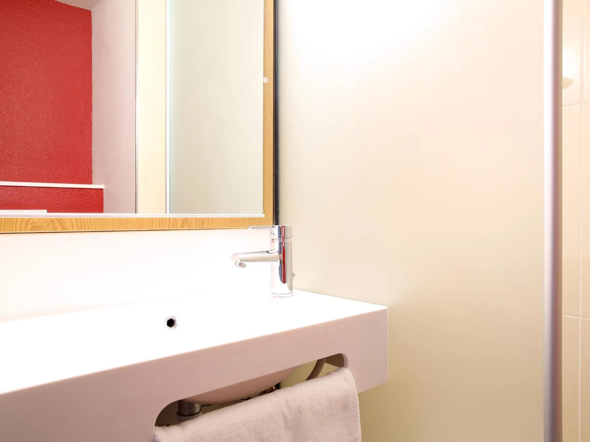 Toilet in B&B HOTEL Perpignan Sud Marché International