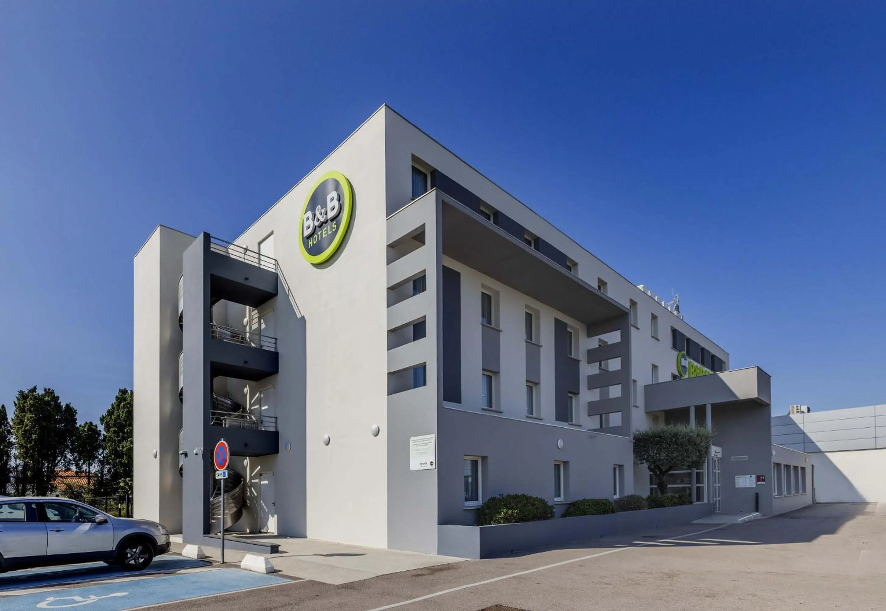 Property building in B&B HOTEL Perpignan Sud Marché International