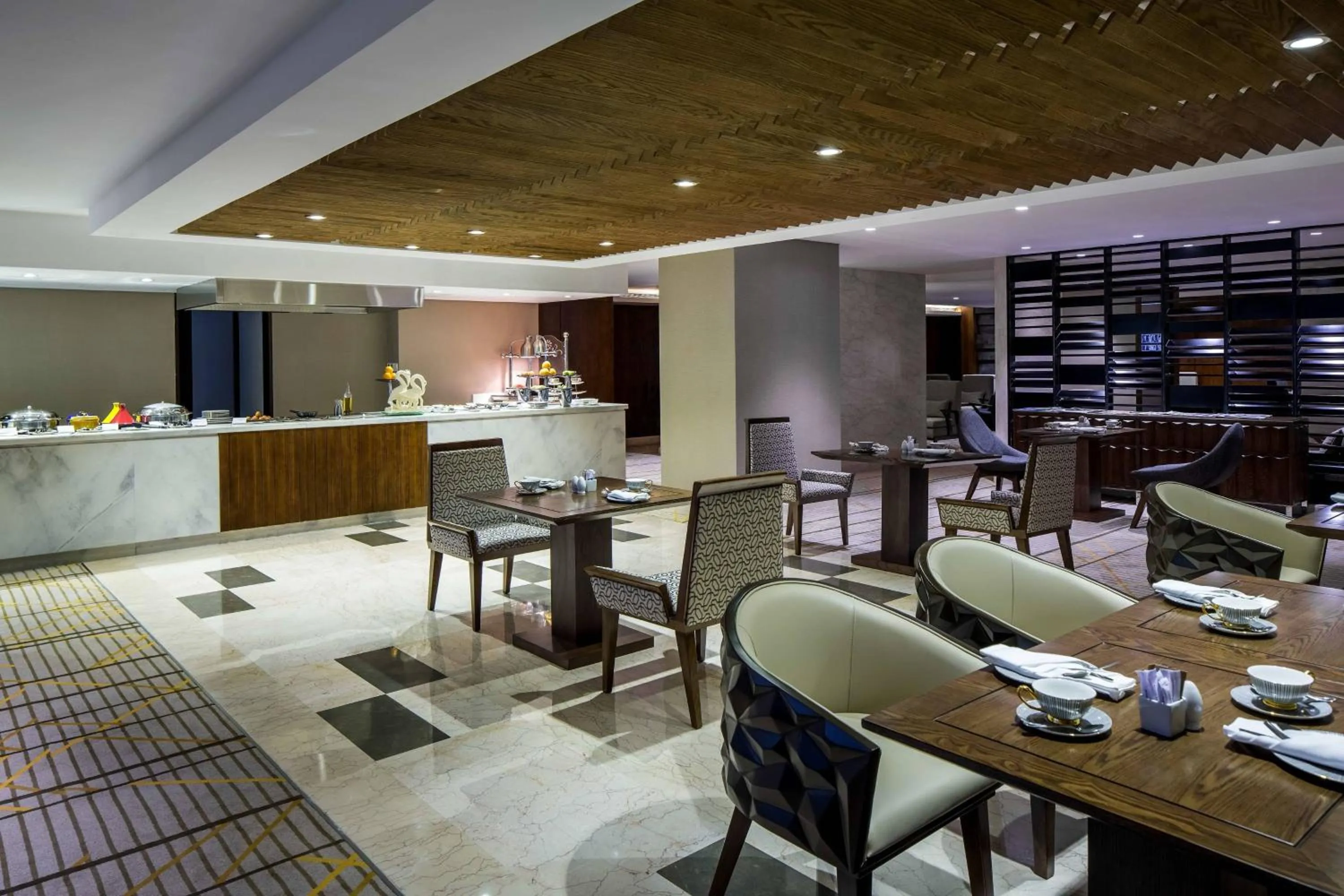 Lounge or bar in Le Meridien Dhaka