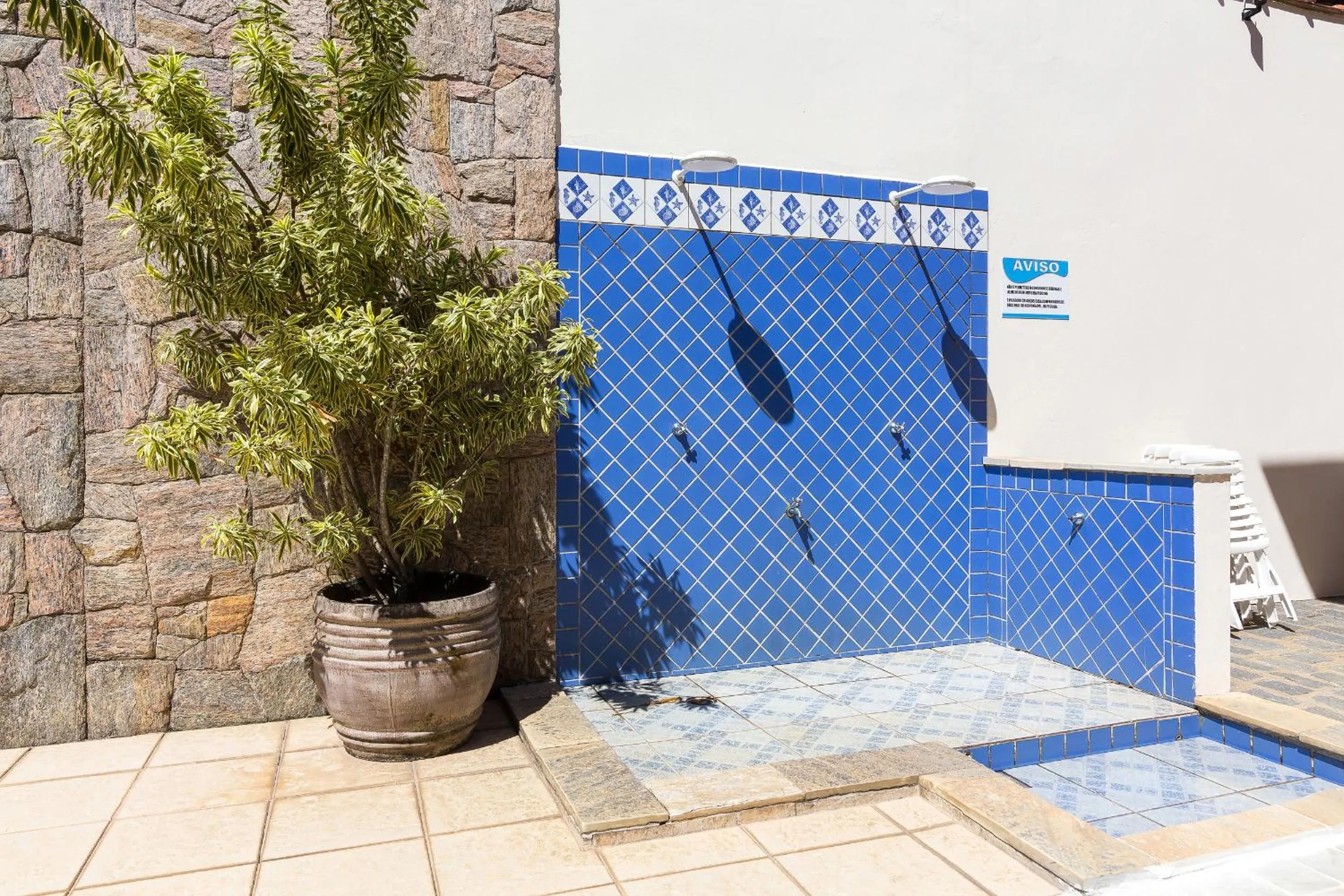 Shower in Aldeia Da Lagoinha