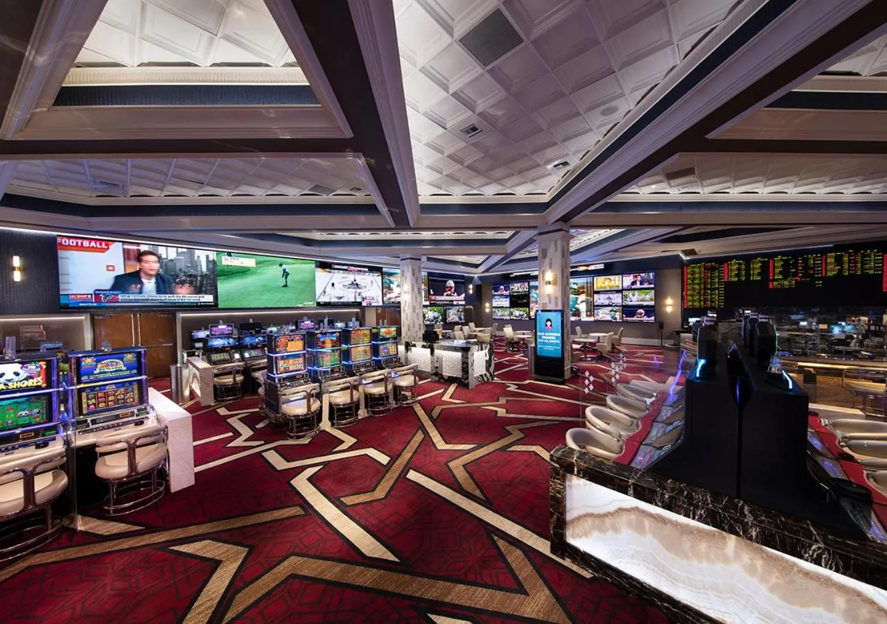Rainbow Hotel Casino by Peppermill Resorts