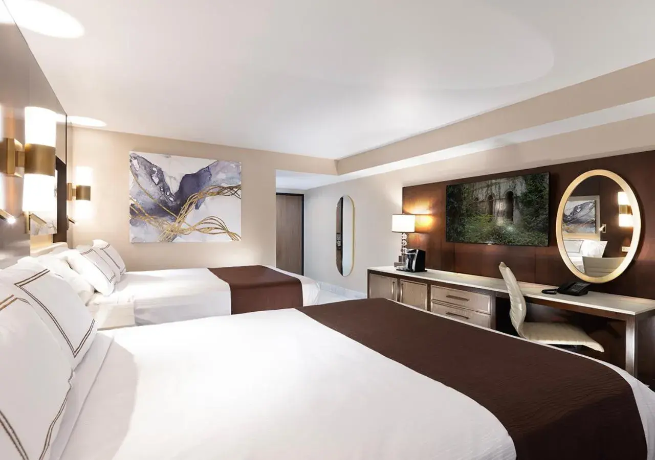Double Room in Peppermill Hotel Casino in W Wendover, Nevada Double Room in Peppermill Hotel Casino in W Wendover, Nevada