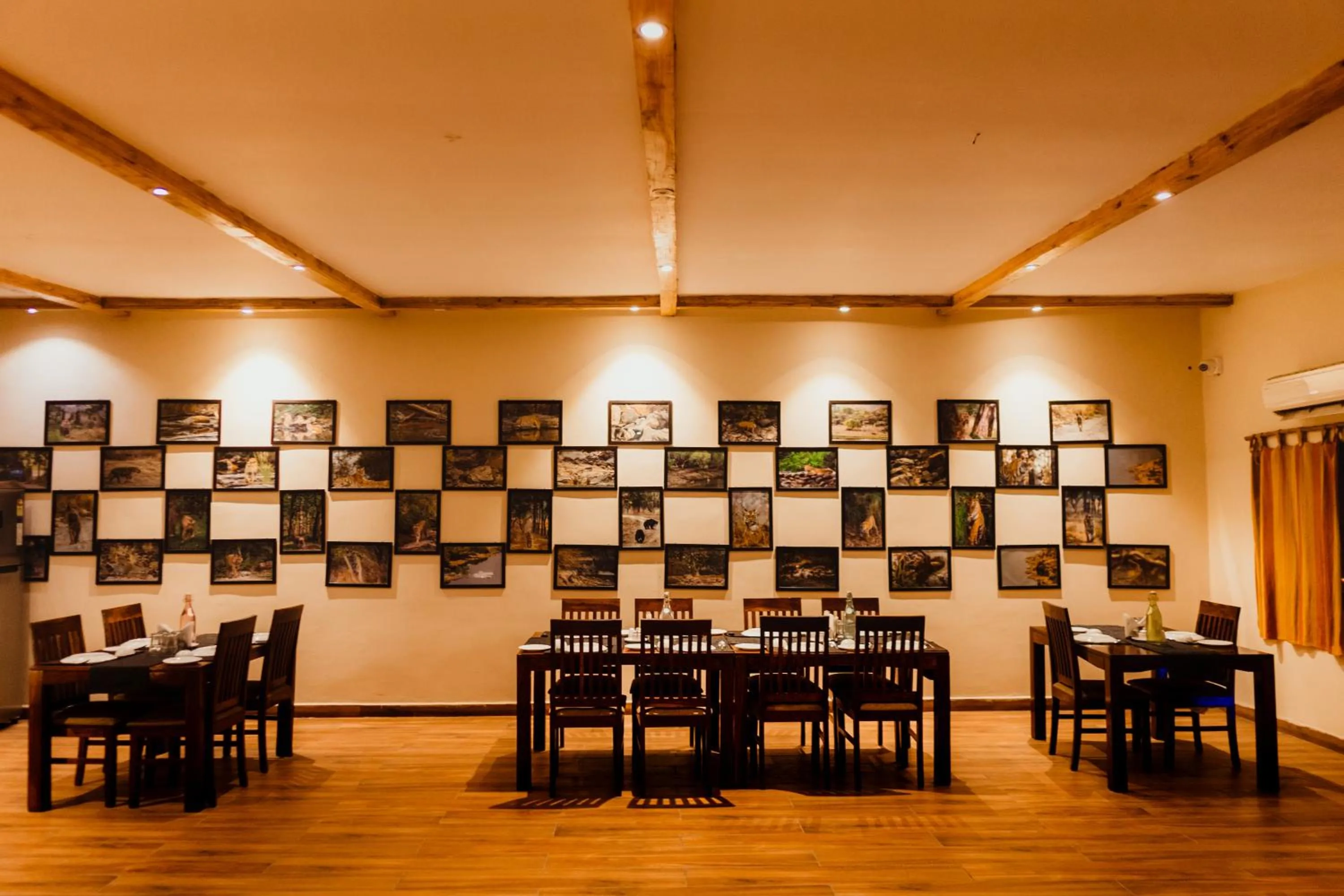 Restaurant/places to eat in Greetoe Camp Panna