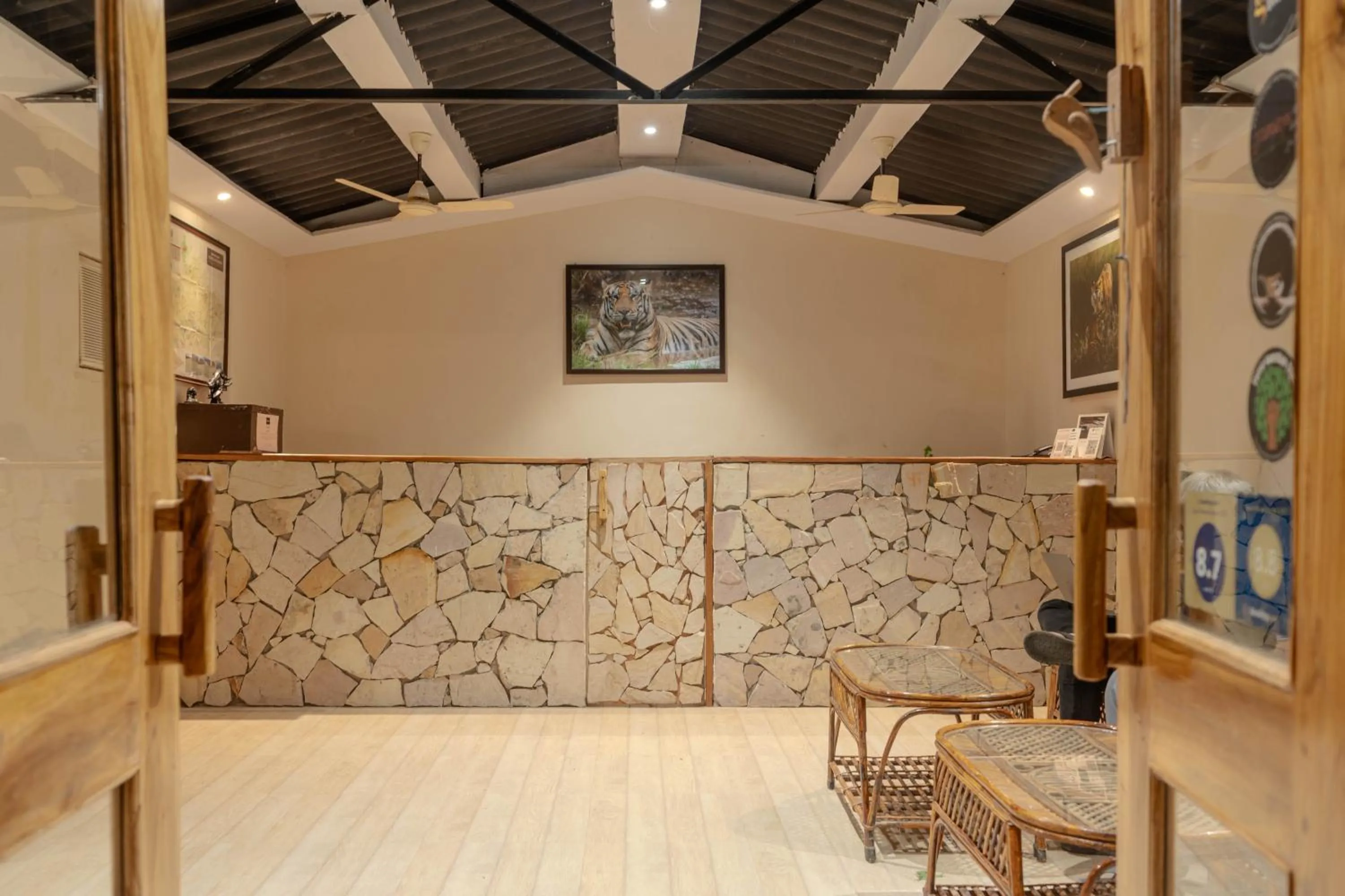 Facade/entrance in Greetoe Camp Panna