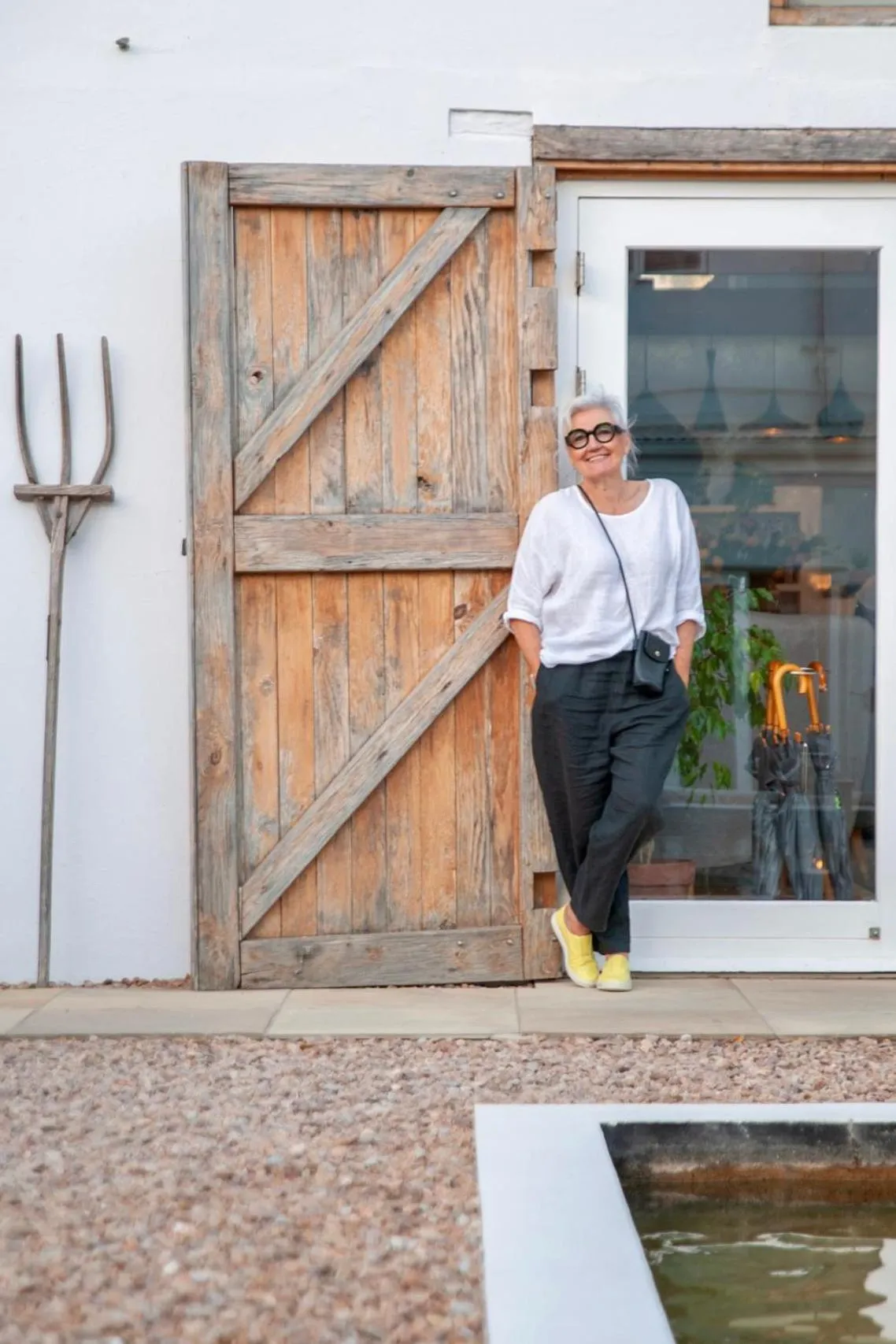 People in Mo & Rose's Nature Retreat