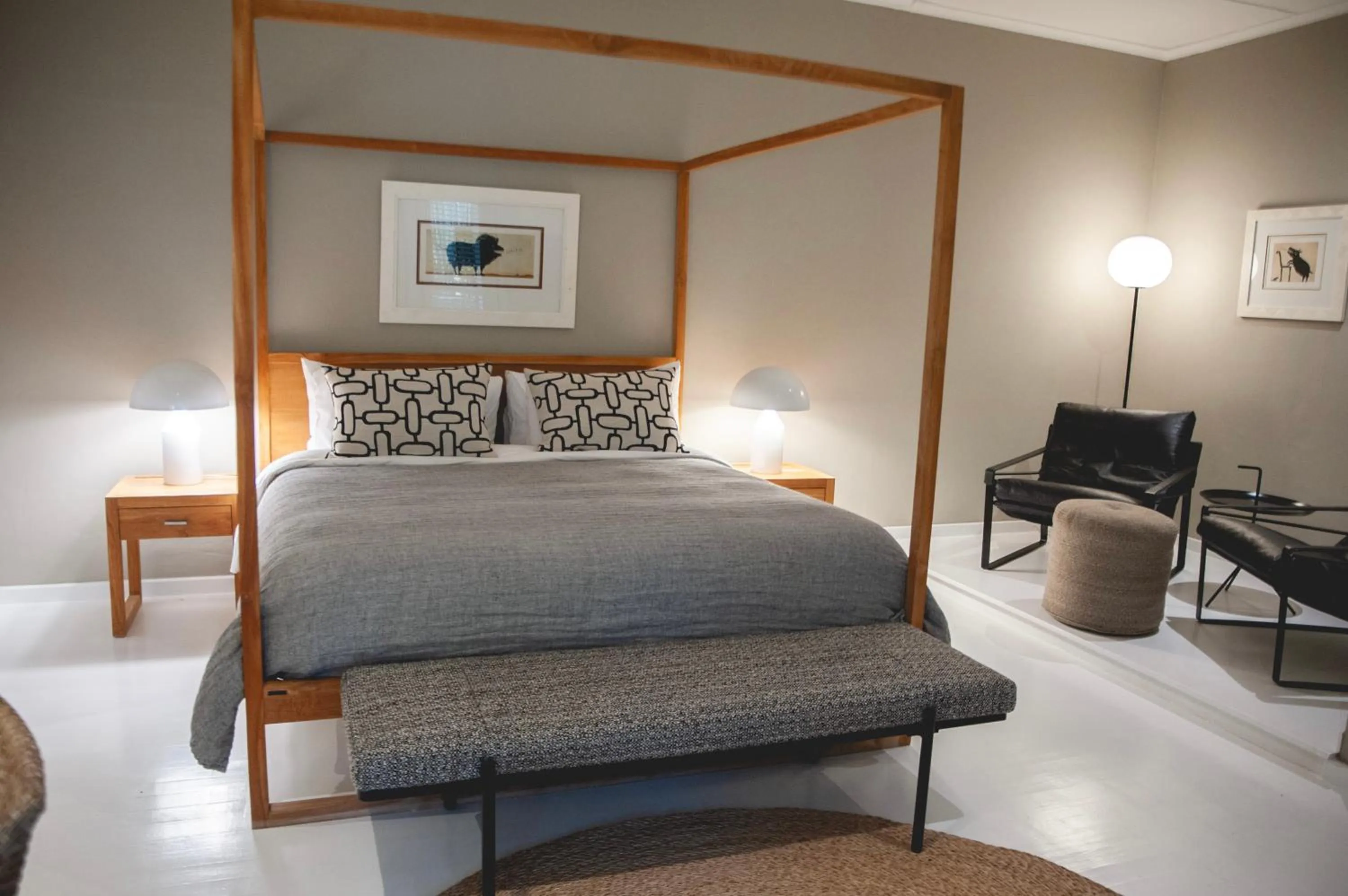 Bedroom, Bed in Mo & Rose's Nature Retreat