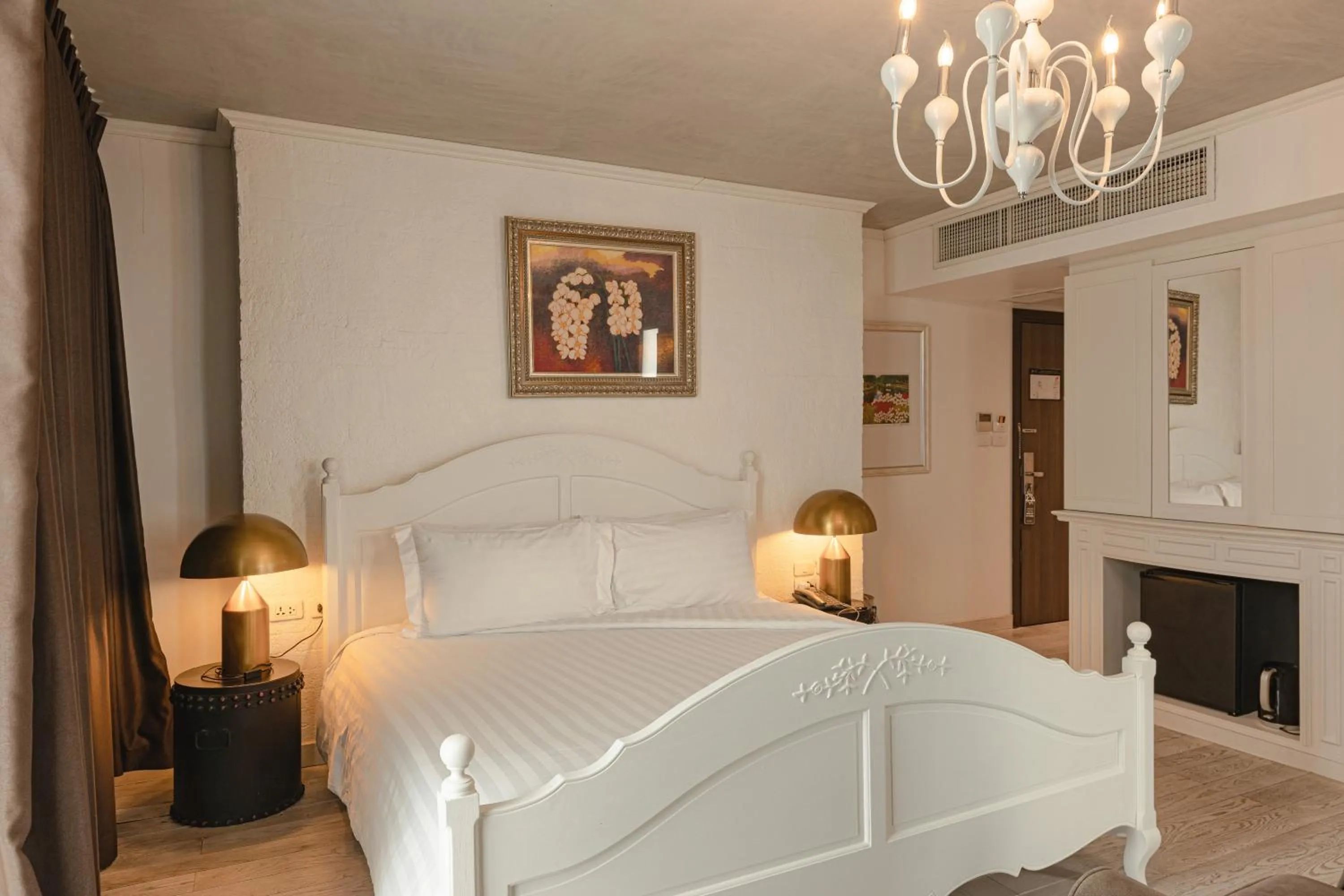 Bed in Art Mai Gallery Nimman Hotel Chiang Mai