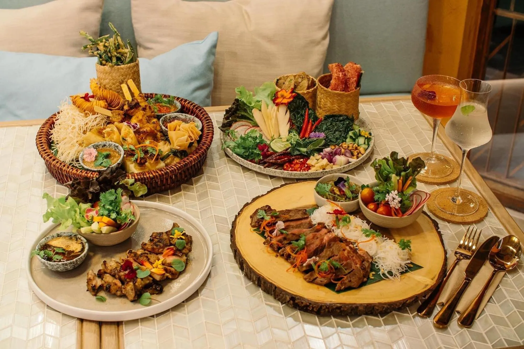 Restaurant/places to eat in Art Mai Gallery Nimman Hotel Chiang Mai