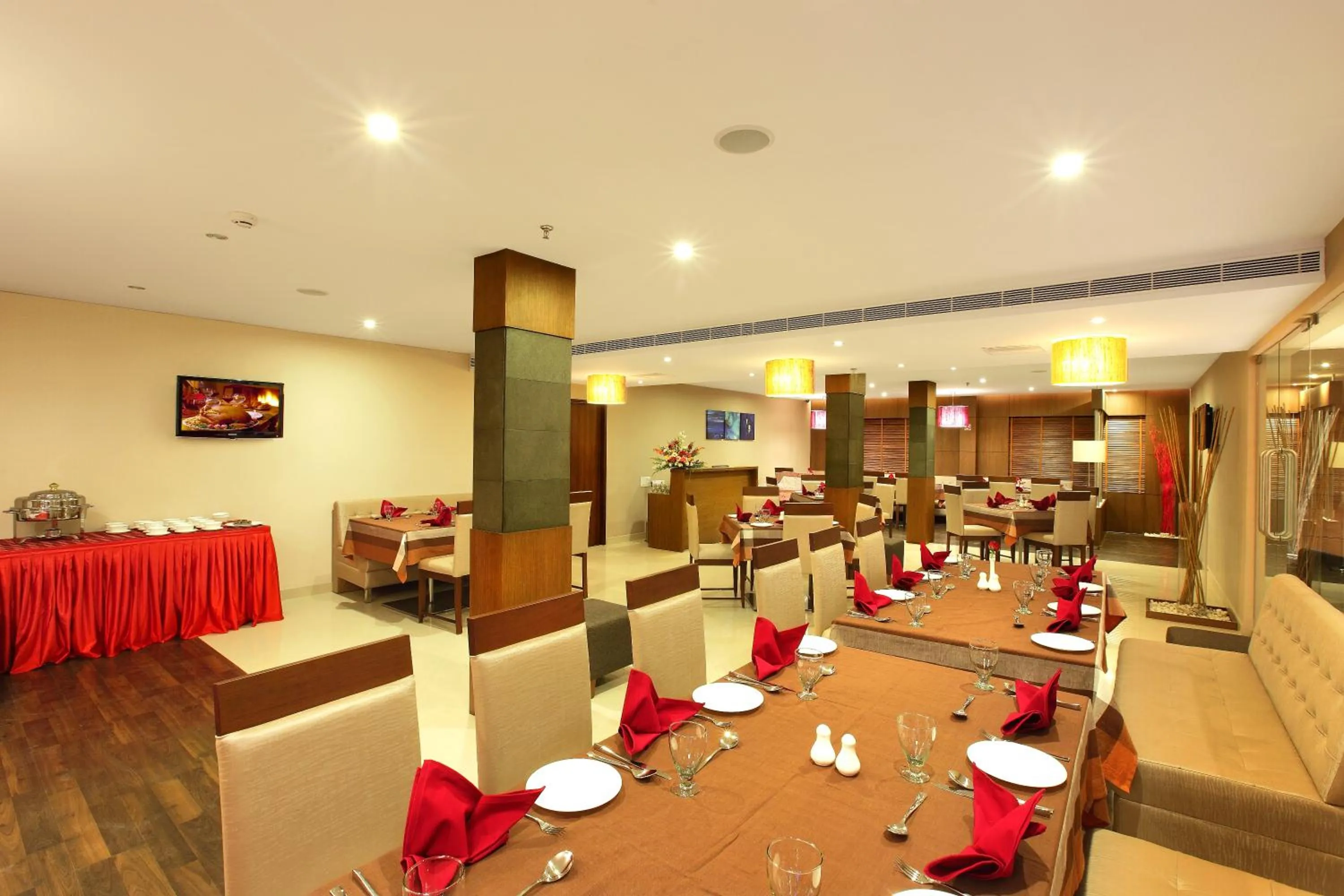 Restaurant/places to eat in Park Residency Adoor
