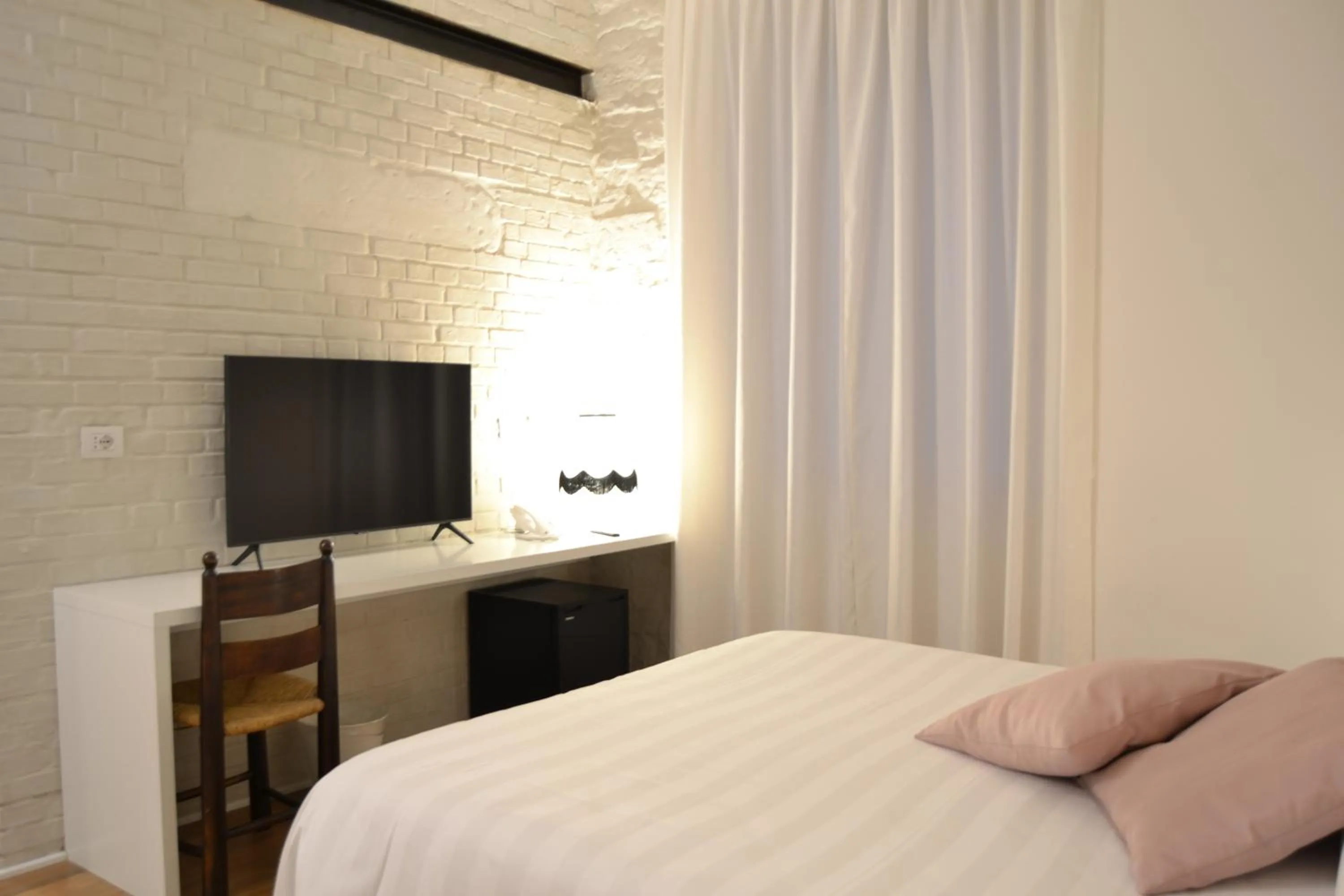 Photo of the whole room, Bed in Albergo Il Rientro