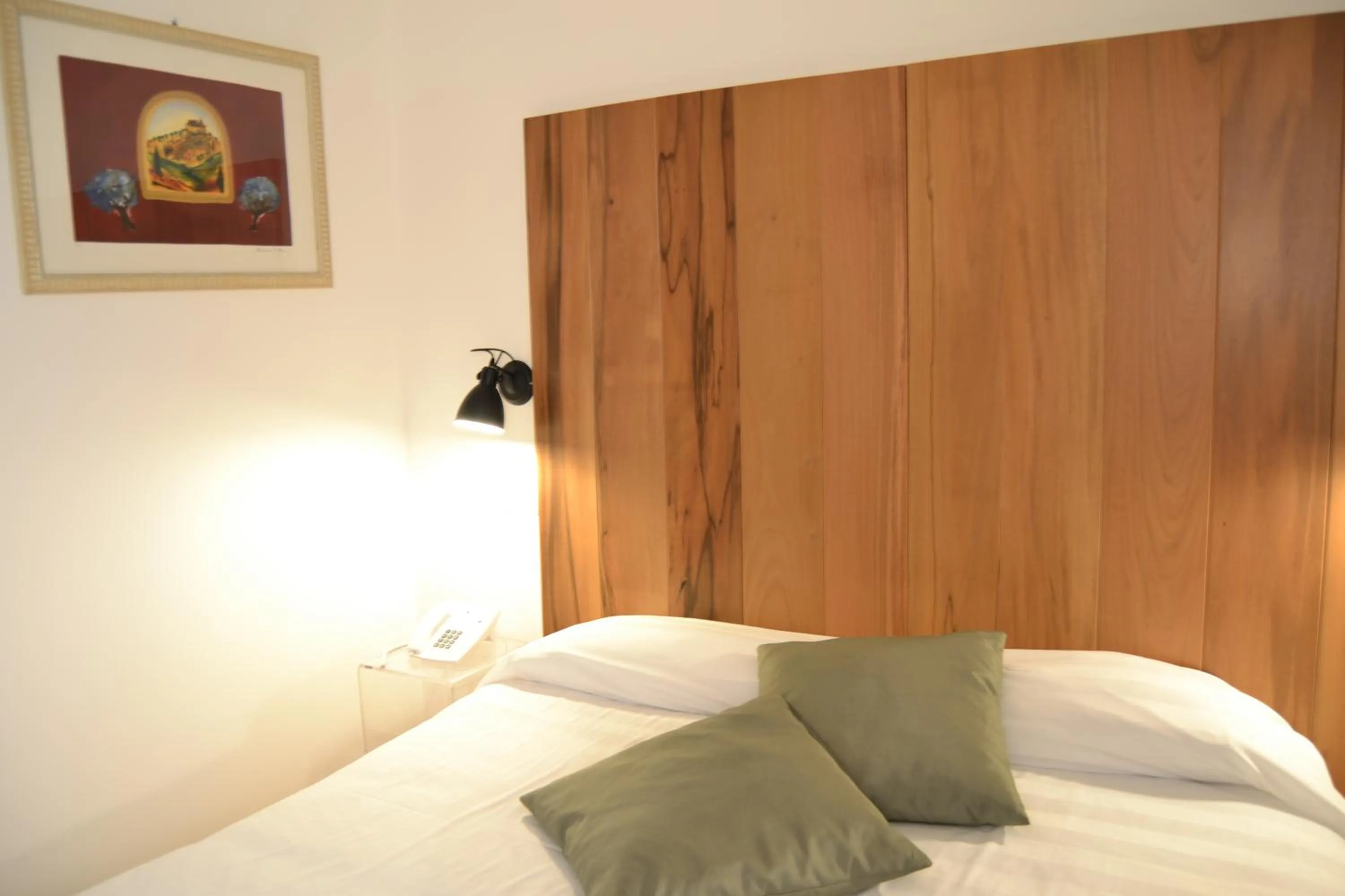 Photo of the whole room, Bed in Albergo Il Rientro