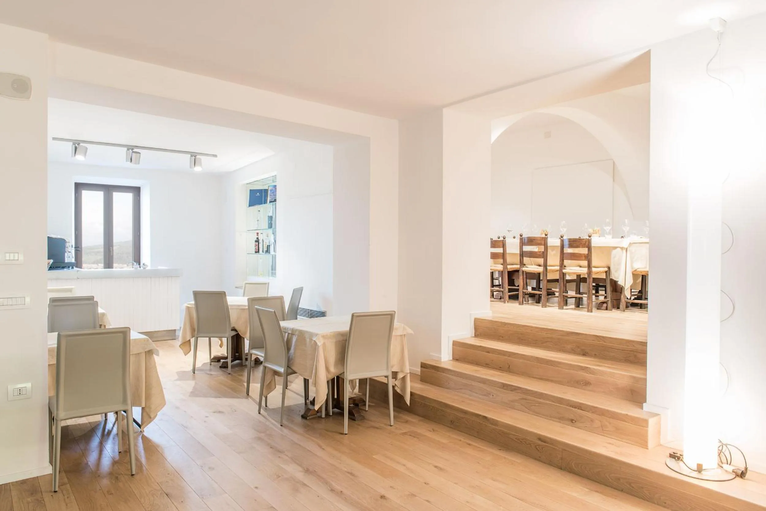 Communal lounge/ TV room in Albergo Il Rientro