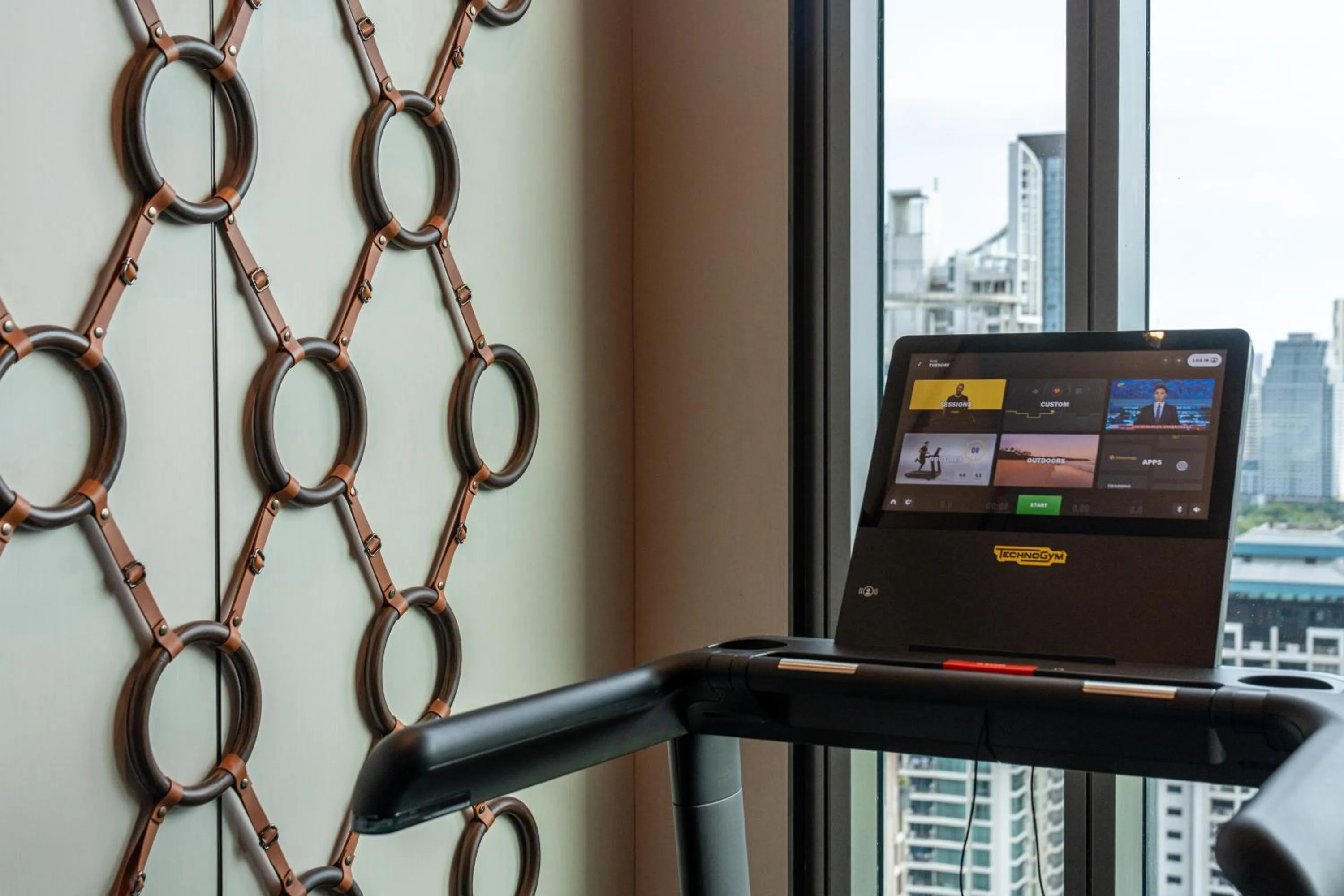 Fitness centre/facilities in Grande Centre Point Prestige Bangkok