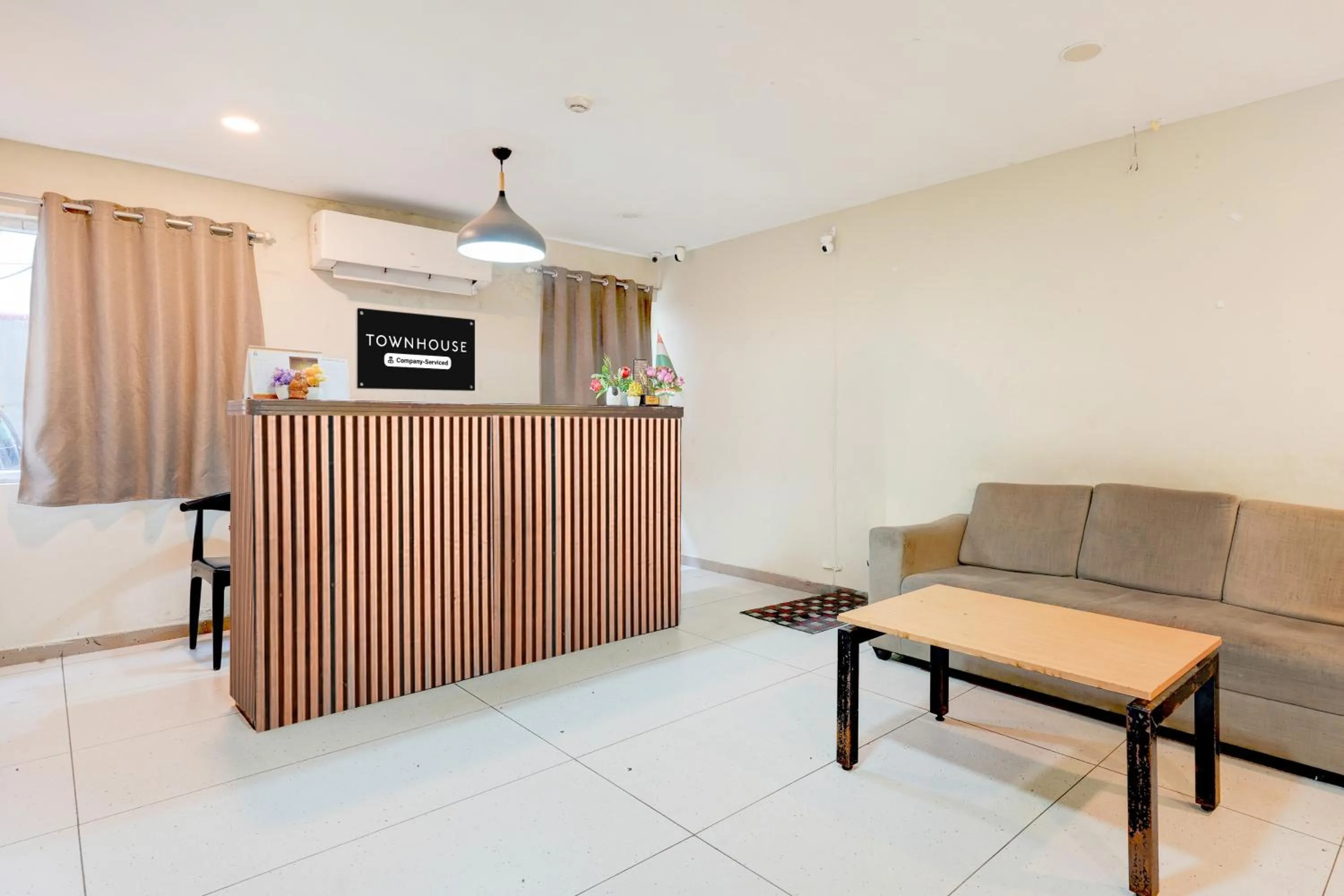 Lobby or reception in Super Townhouse T Nagar Chennai