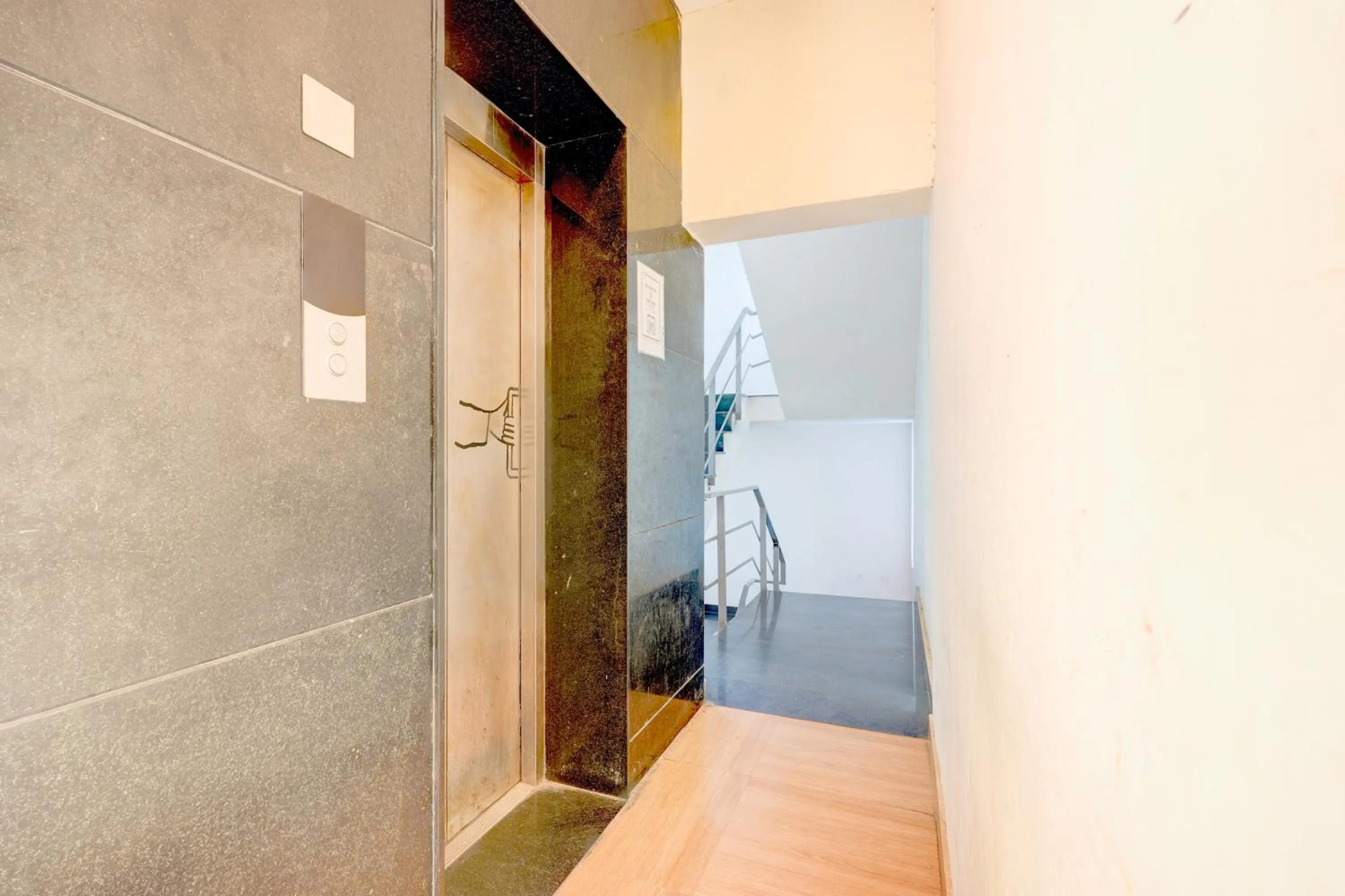 Lobby or reception in Super Townhouse T Nagar Chennai