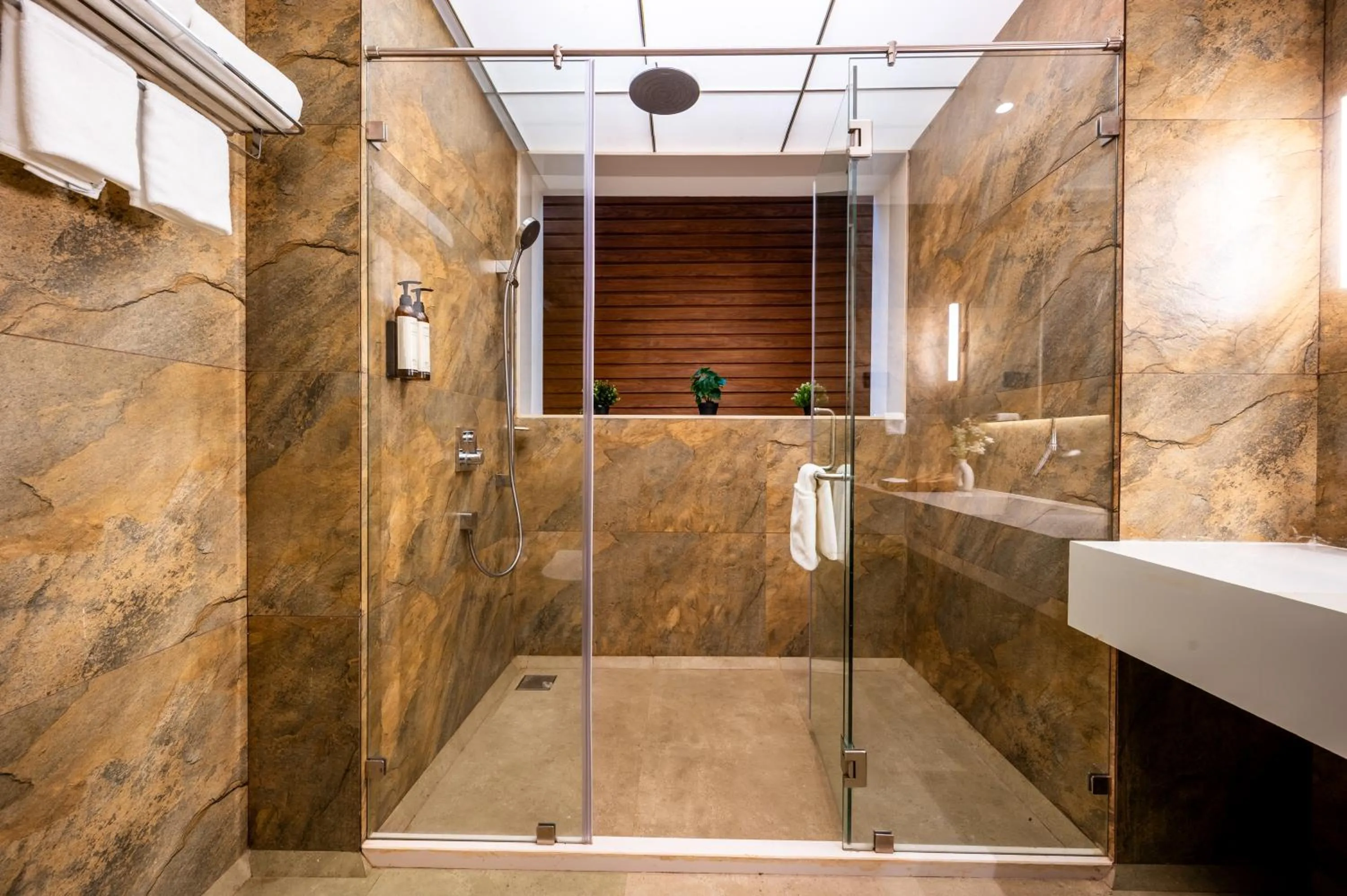 Shower in ARK Lake Resort, Igatpuri