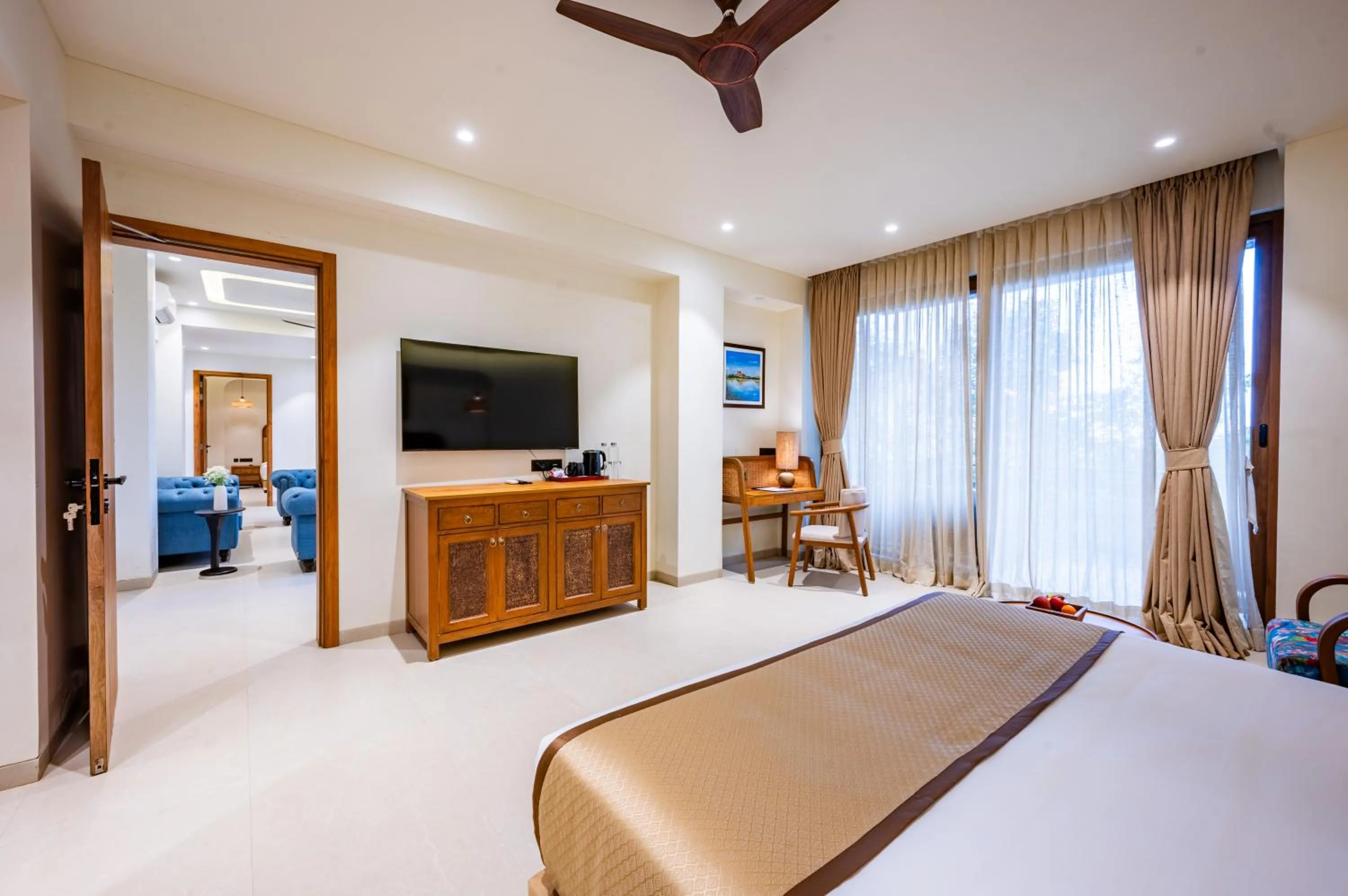 Living room, Bed in ARK Lake Resort, Igatpuri