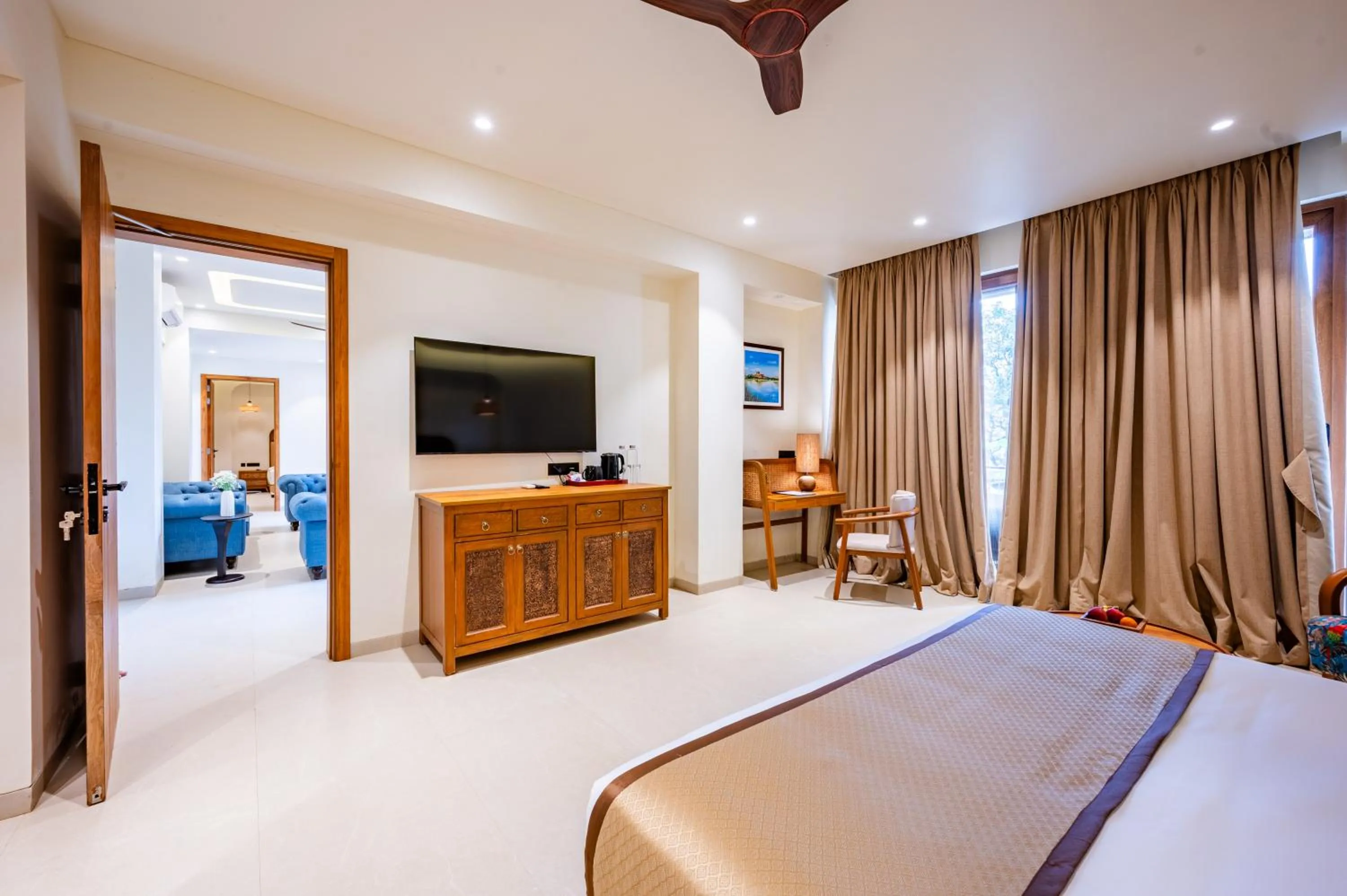 Living room, Bed in ARK Lake Resort, Igatpuri