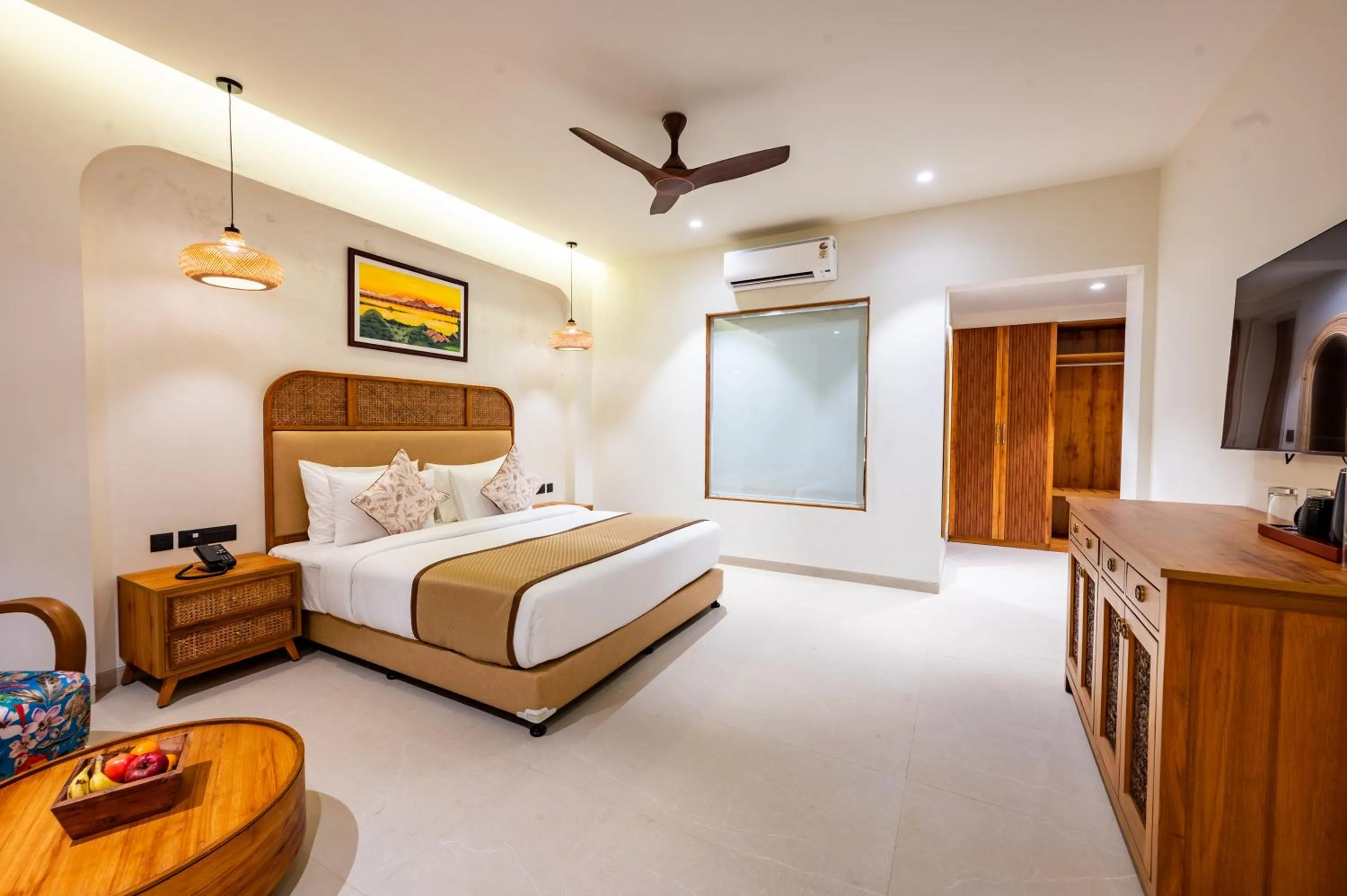Bed in ARK Lake Resort, Igatpuri