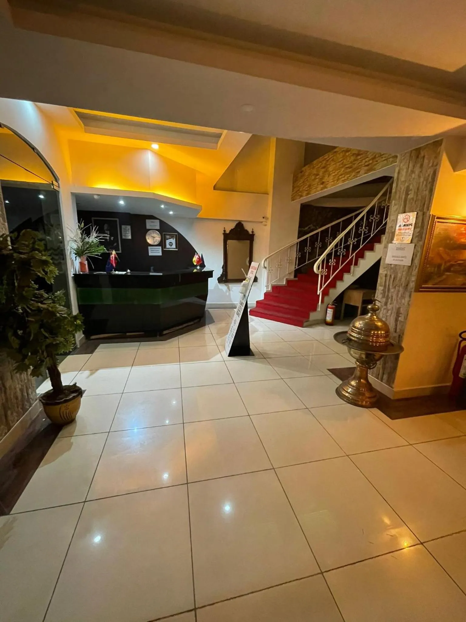 Lobby or reception in Denizhan Hotel