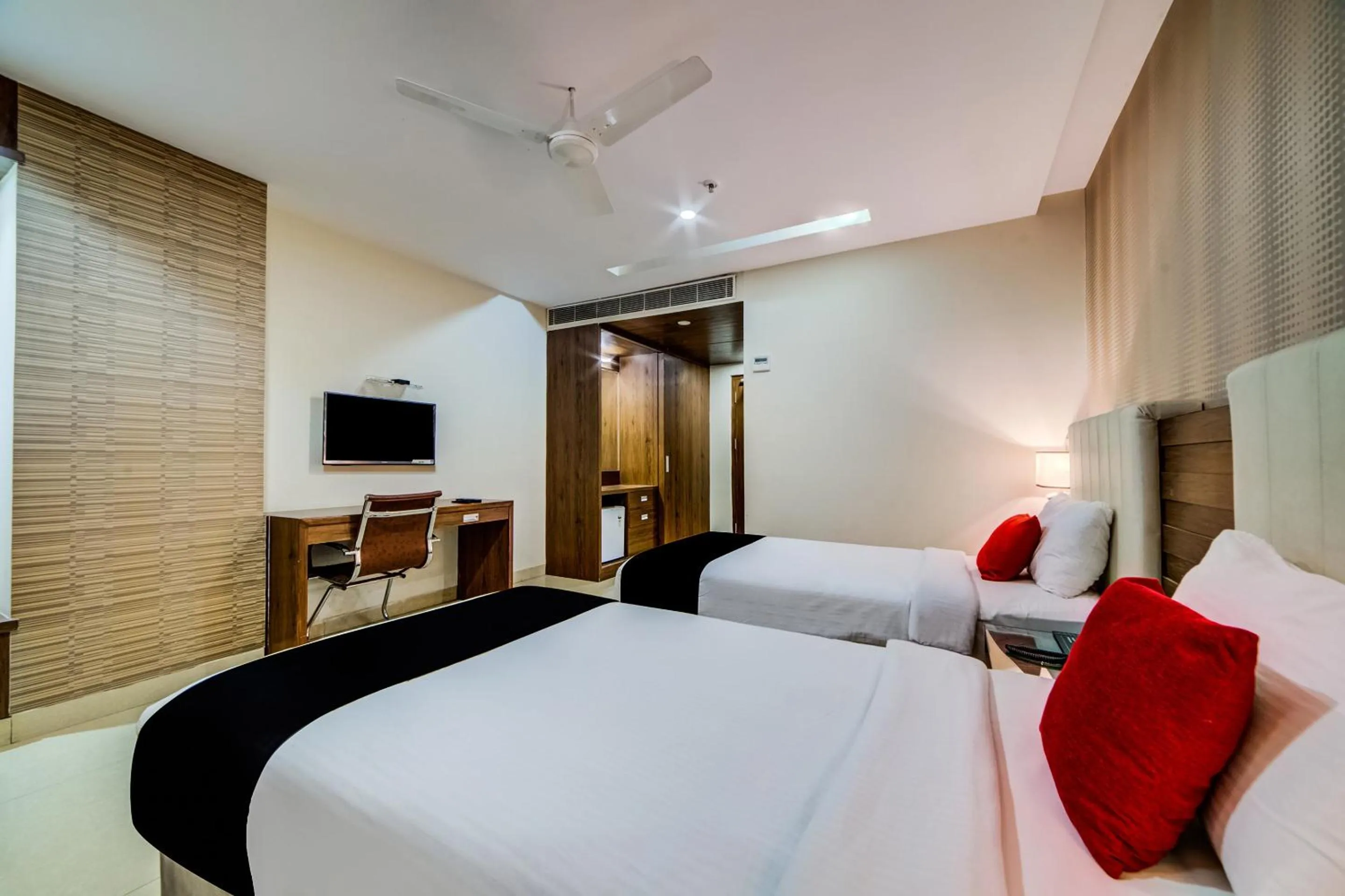 Collection O Millennium Grand