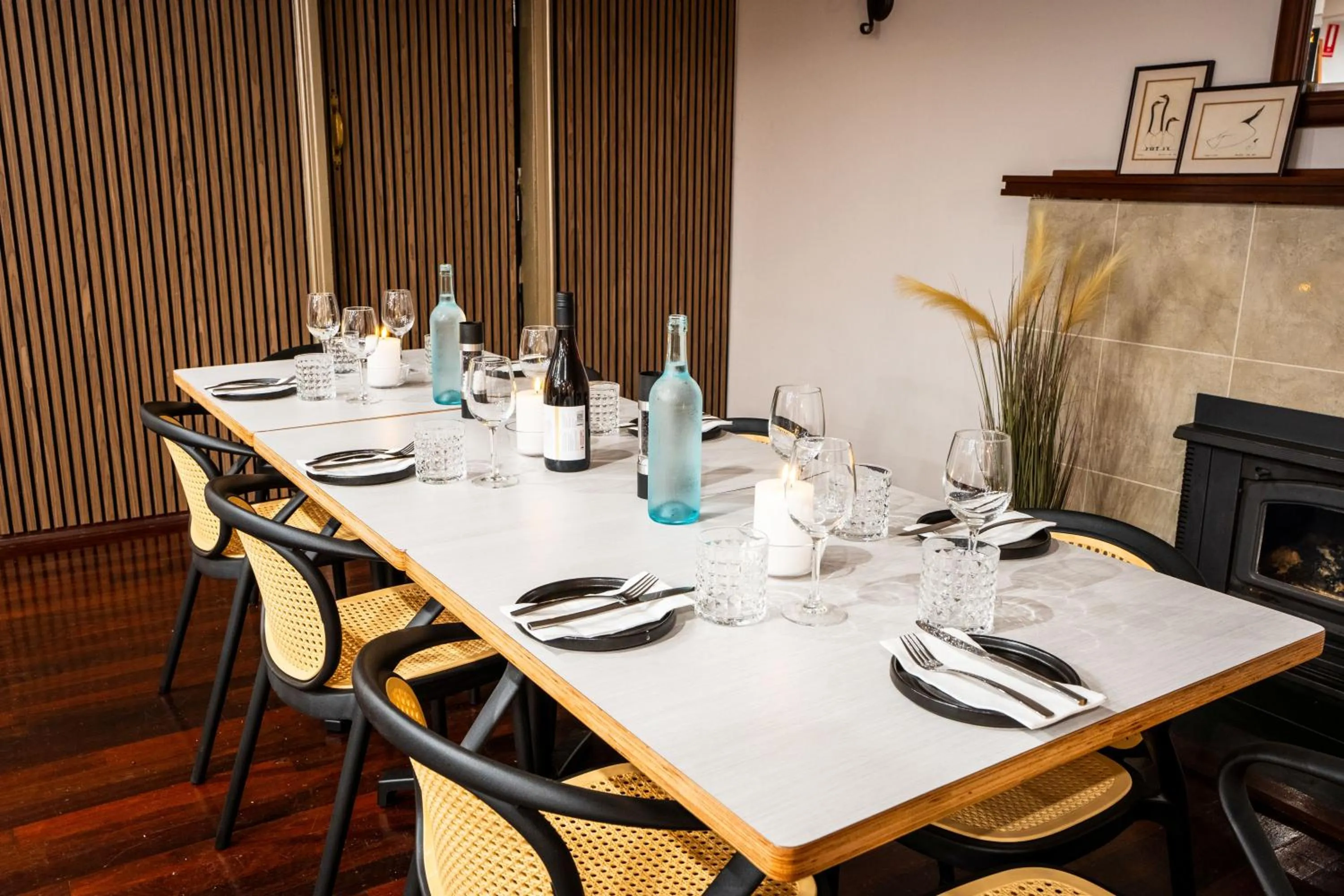 Restaurant/places to eat in The Burlington Hotel