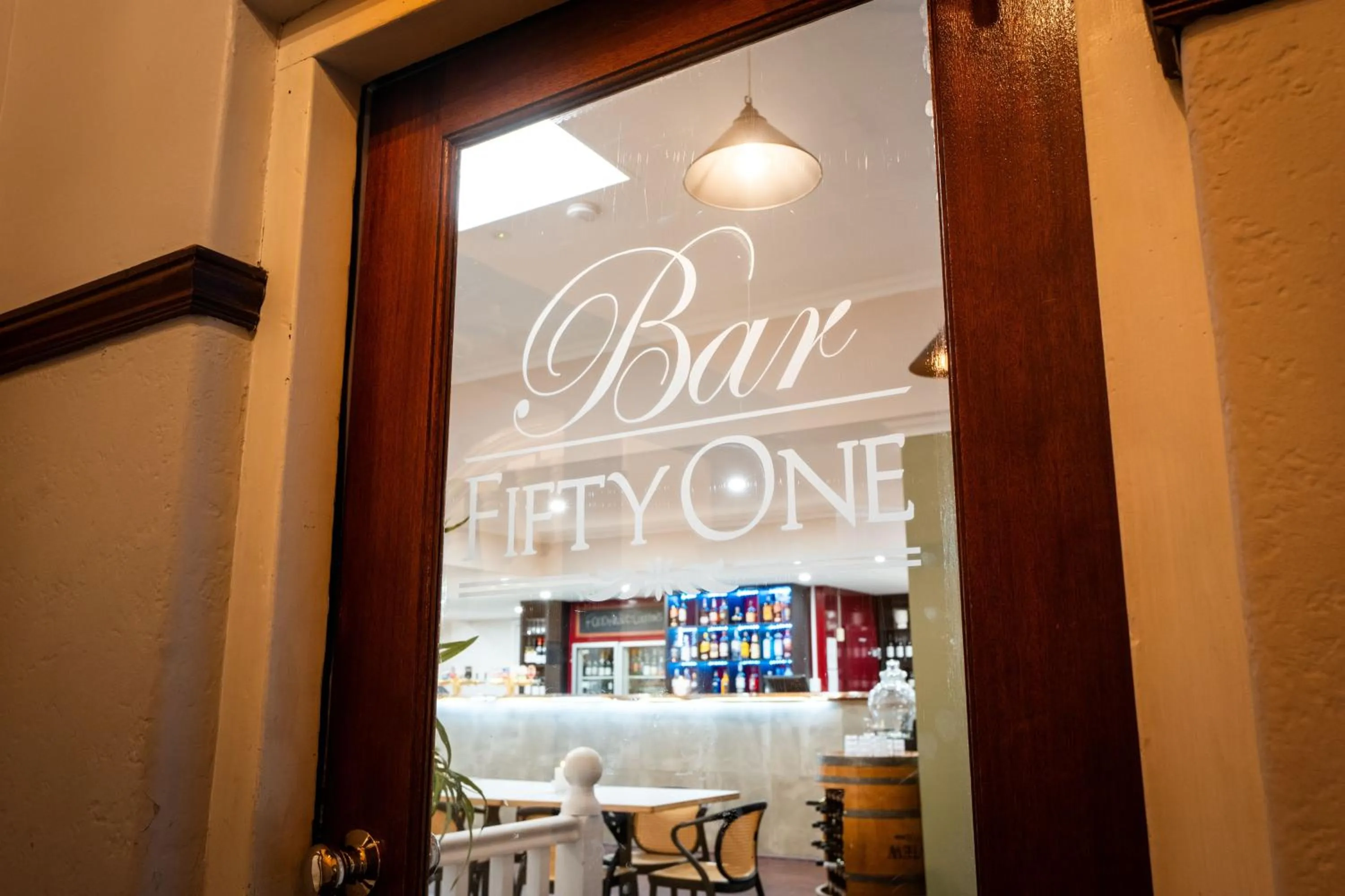 Restaurant/places to eat in The Burlington Hotel