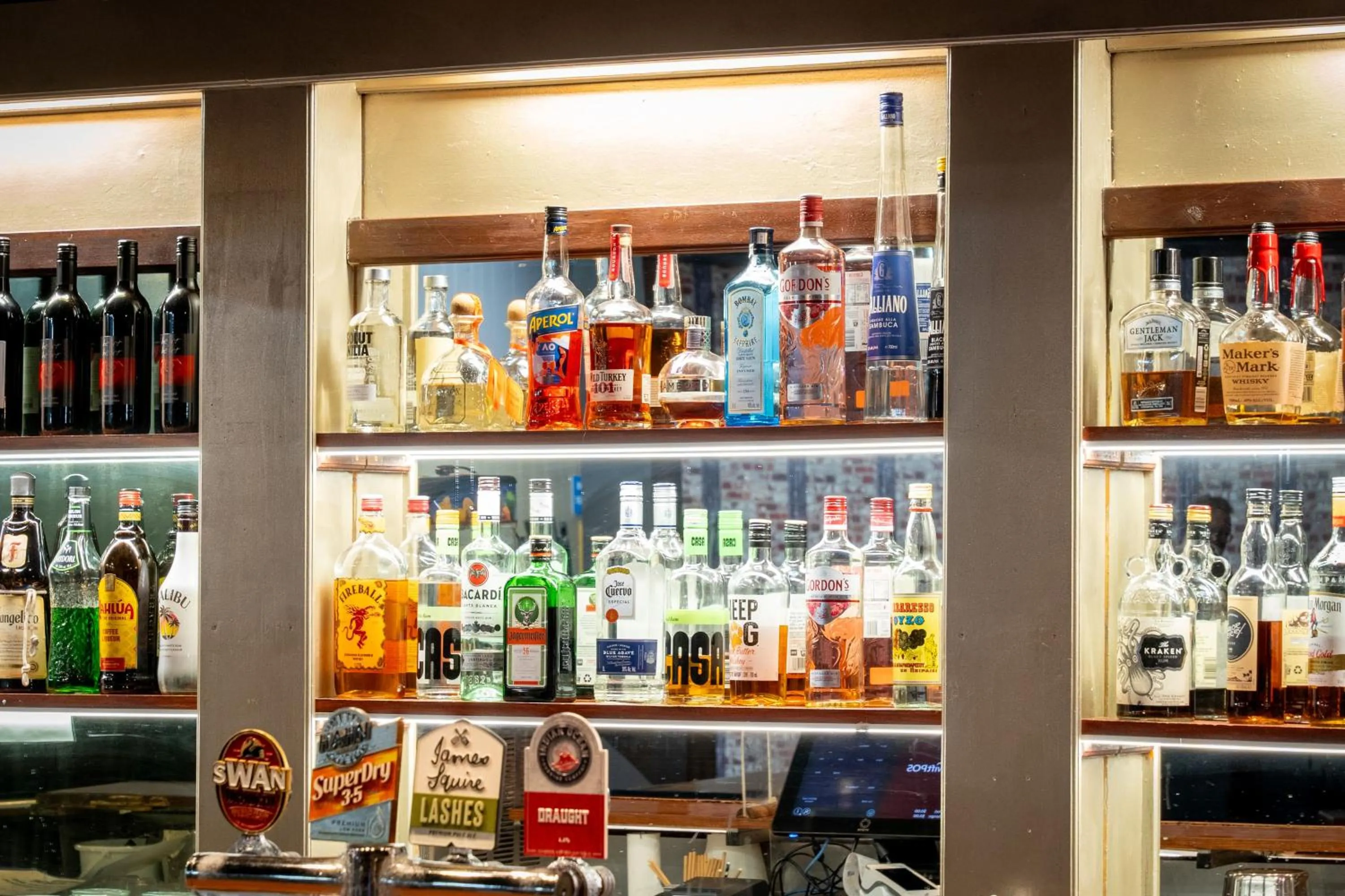 Restaurant/places to eat in The Burlington Hotel