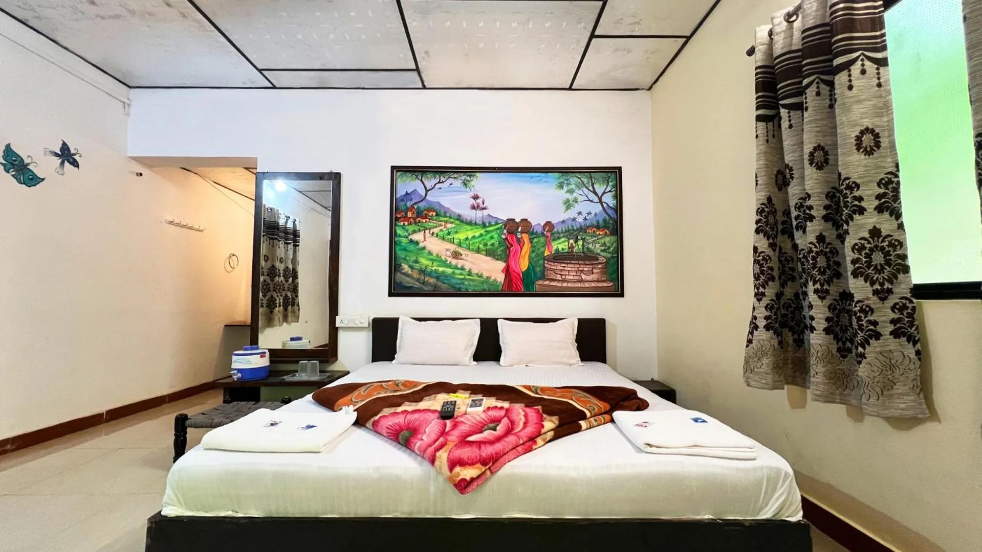 Bed in The Wilds Villa Gir Jungle Stay with Swimming Pool