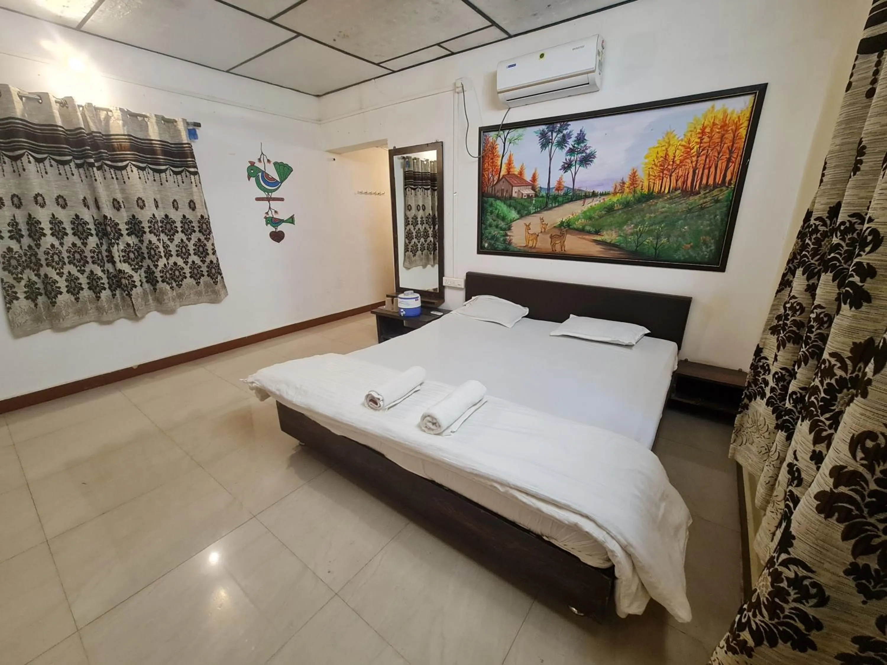 Bed in The Wilds Villa Gir Jungle Stay with Swimming Pool