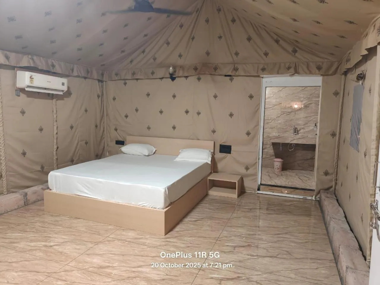 Bed in The Wilds Villa Gir Jungle Stay with Swimming Pool