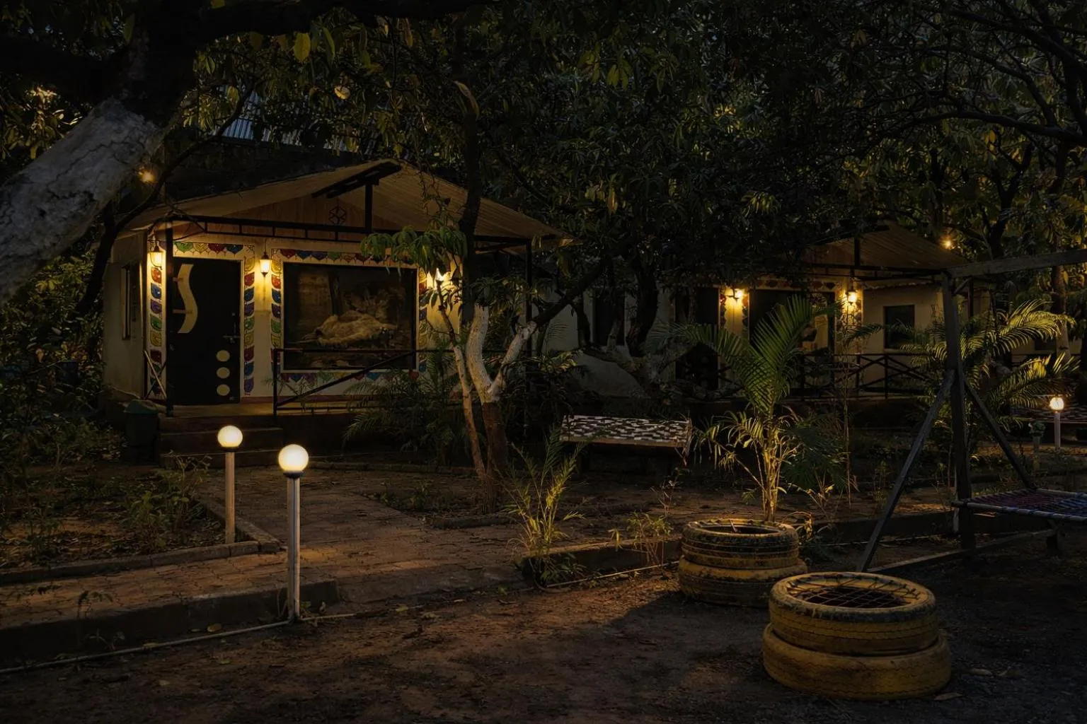 Night in The Wilds Villa Gir Jungle Stay with Swimming Pool