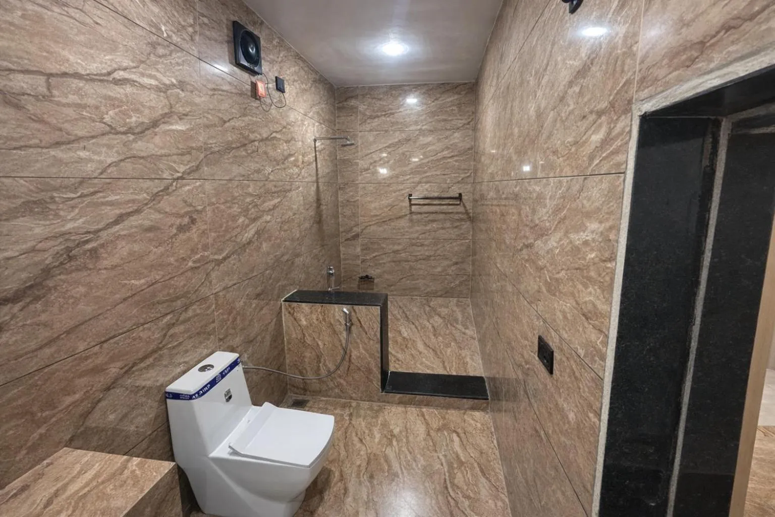 Bathroom in The Wilds Villa Gir Jungle Stay with Swimming Pool