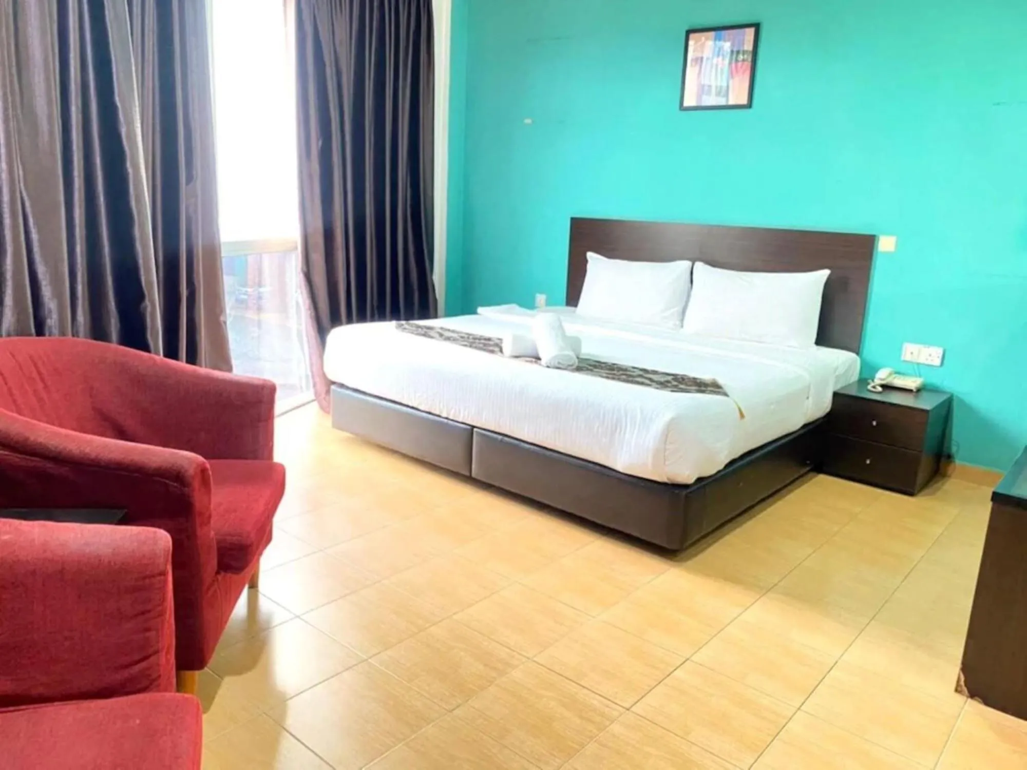 Bedroom, Bed in Hotel Sayang