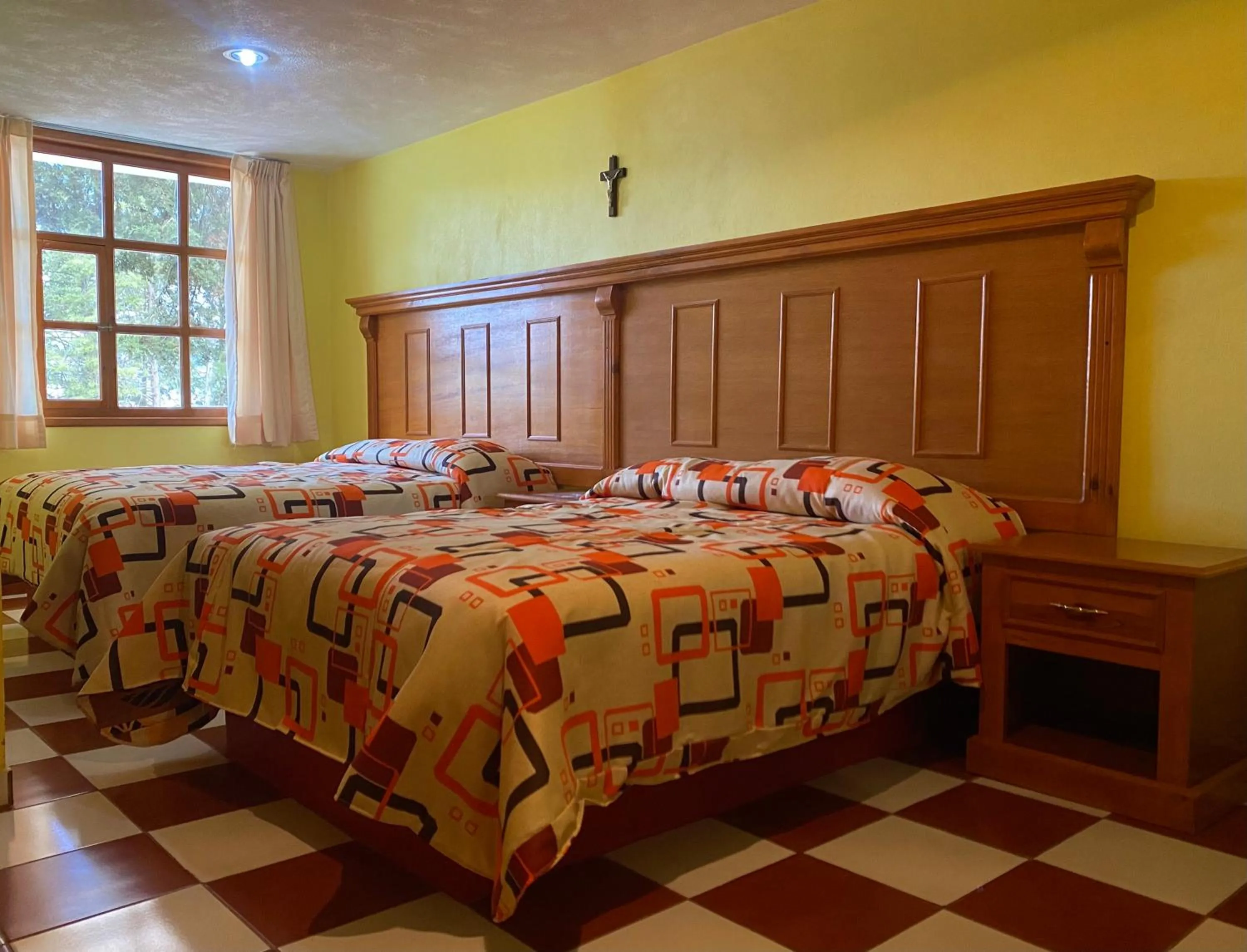 Twin Room in Hotel Posada Castillo Panteon Ingles