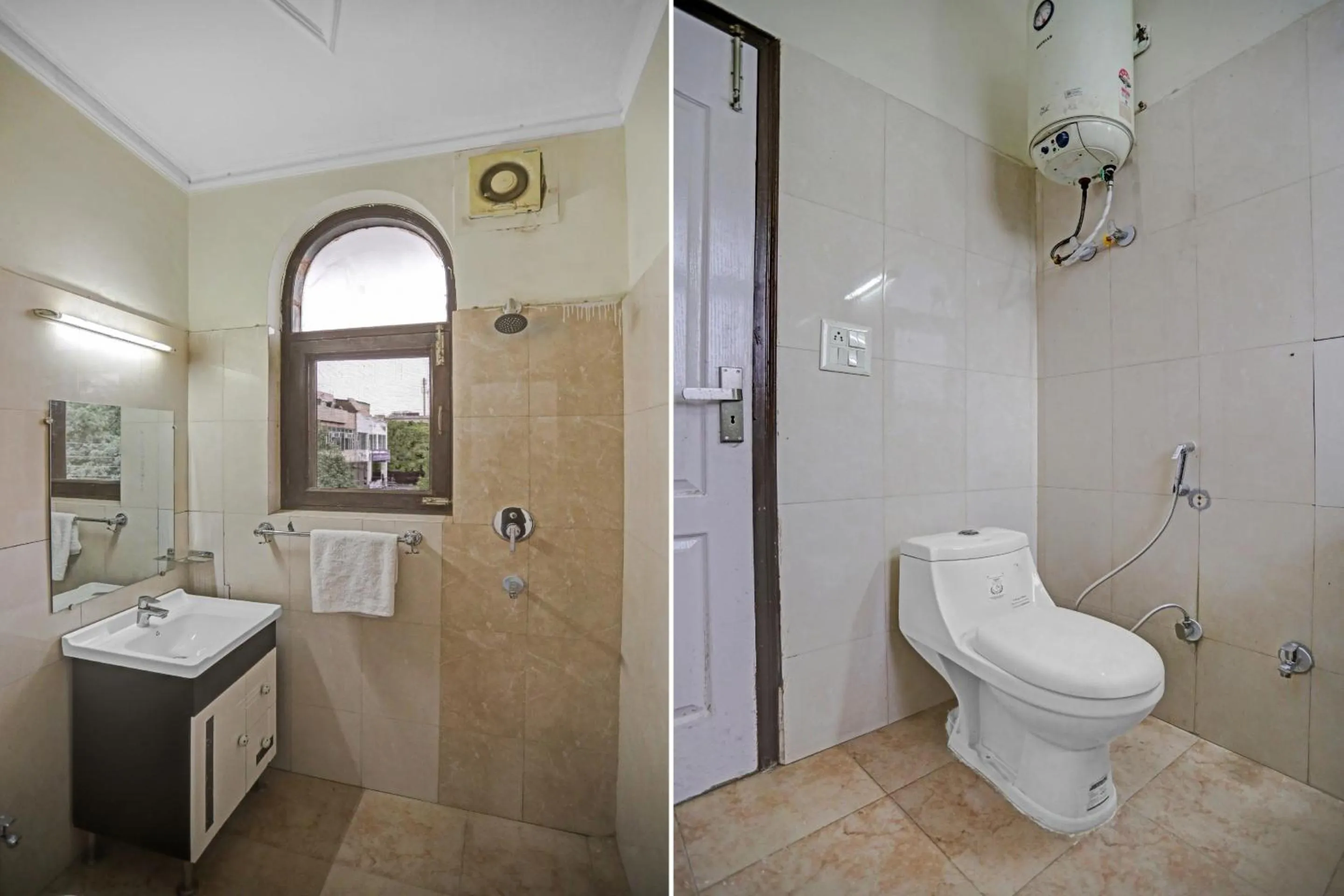 Bathroom in Townhouse The Premier View Near ISKCON Temple Noida