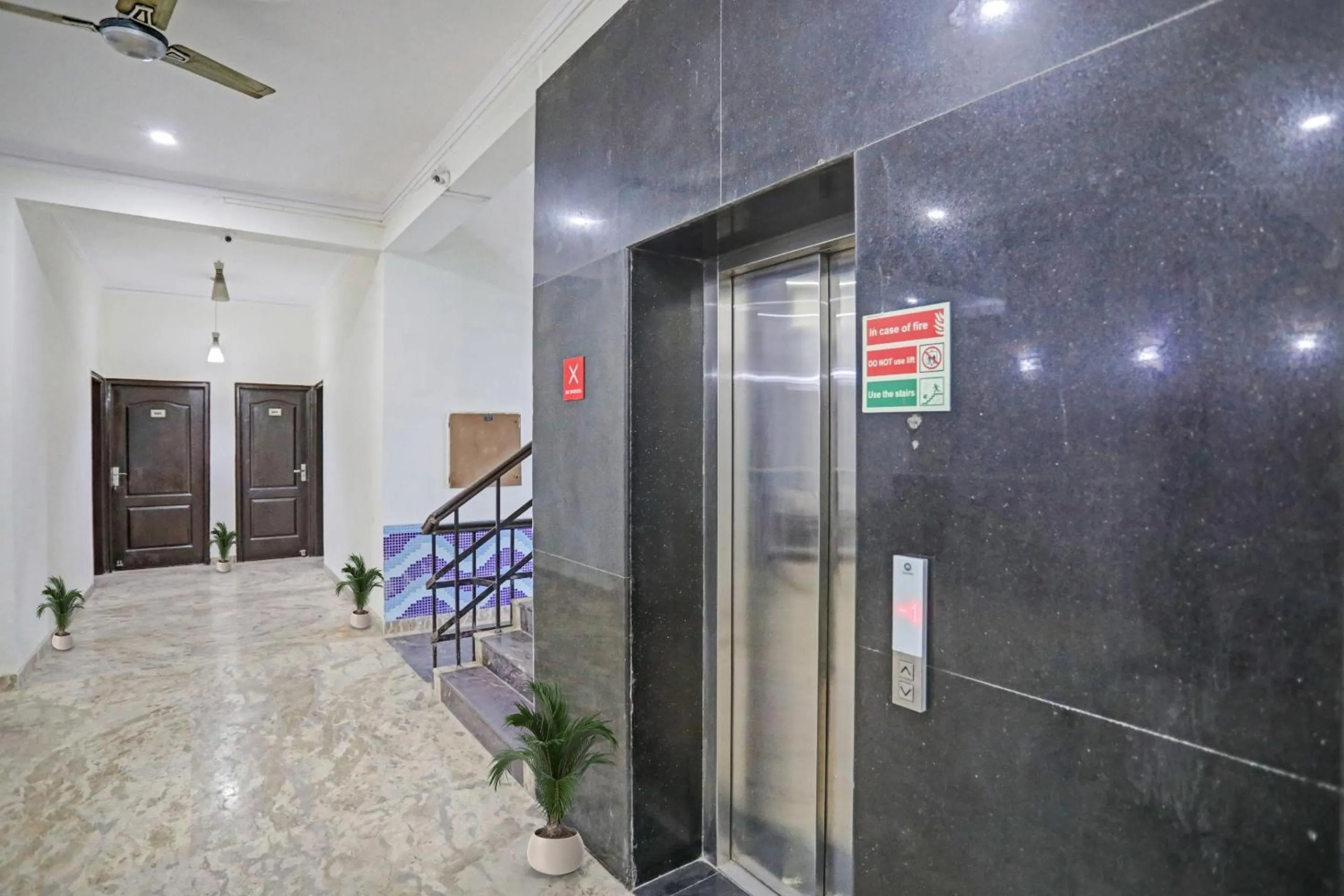 Lobby or reception in Townhouse The Premier View Near ISKCON Temple Noida