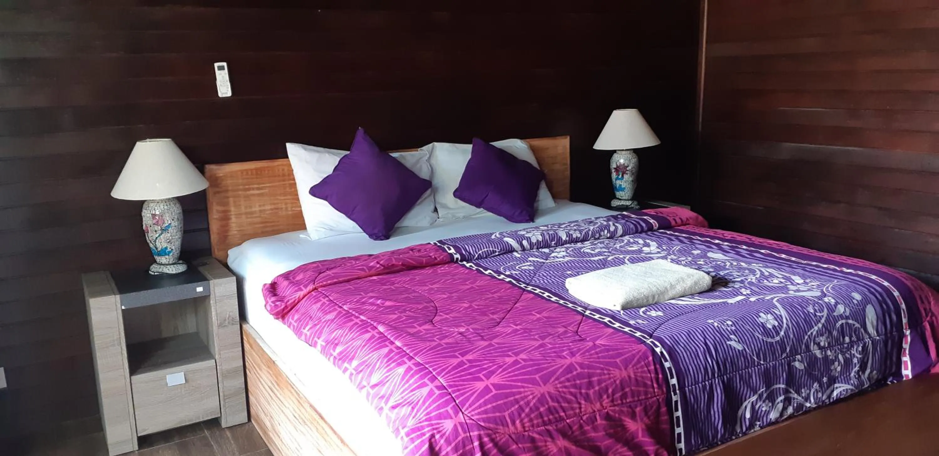 Bedroom, Bed in Bunutbali Villas88