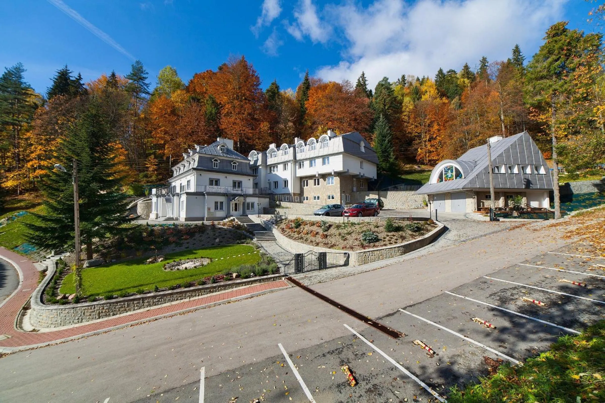 Autumn in Leśna Polana- blisko centrum, Mini Spa, cicha, spokojna okolica, parking gratis