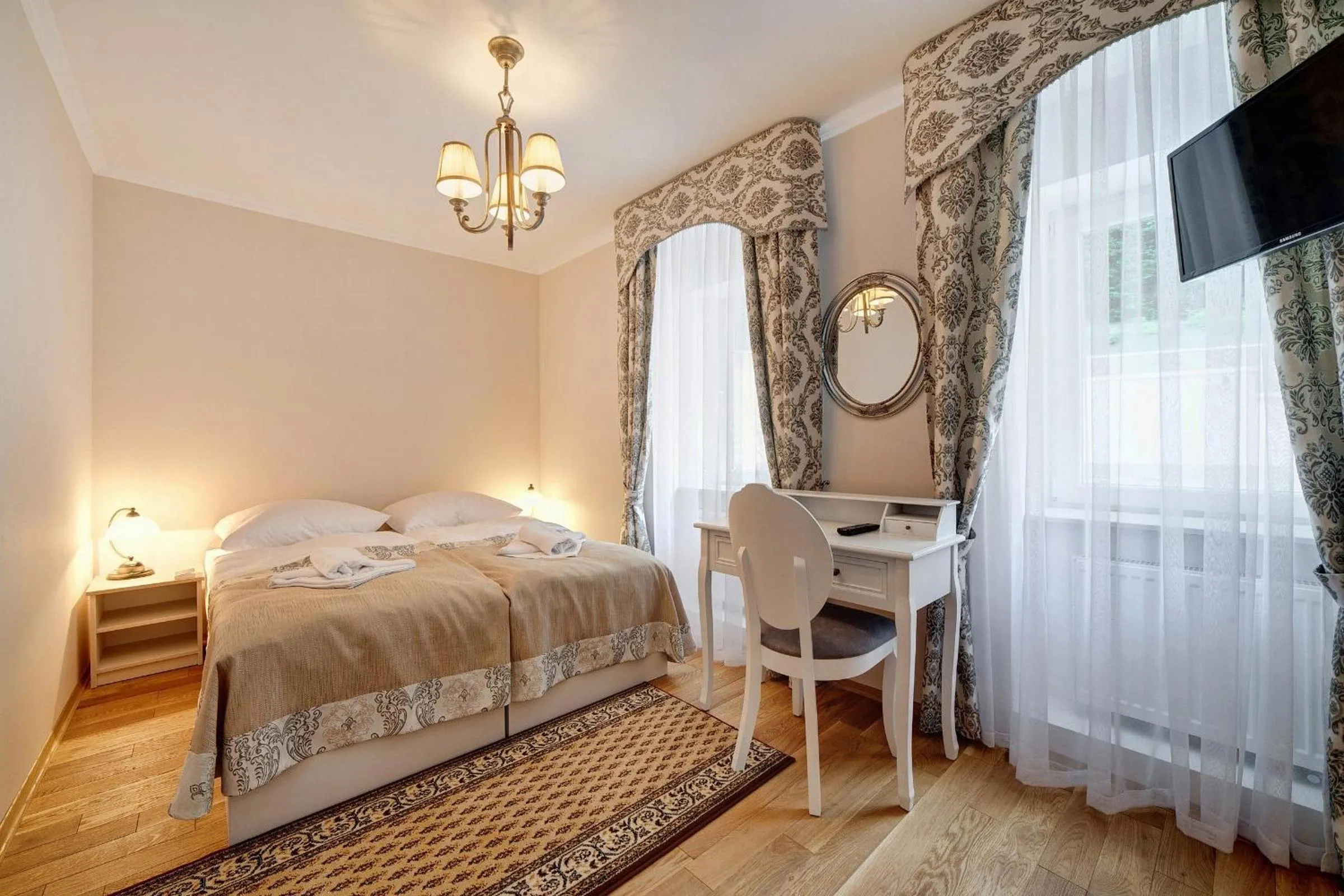 Bedroom, Bed in Leśna Polana- blisko centrum, Mini Spa, cicha, spokojna okolica, parking gratis