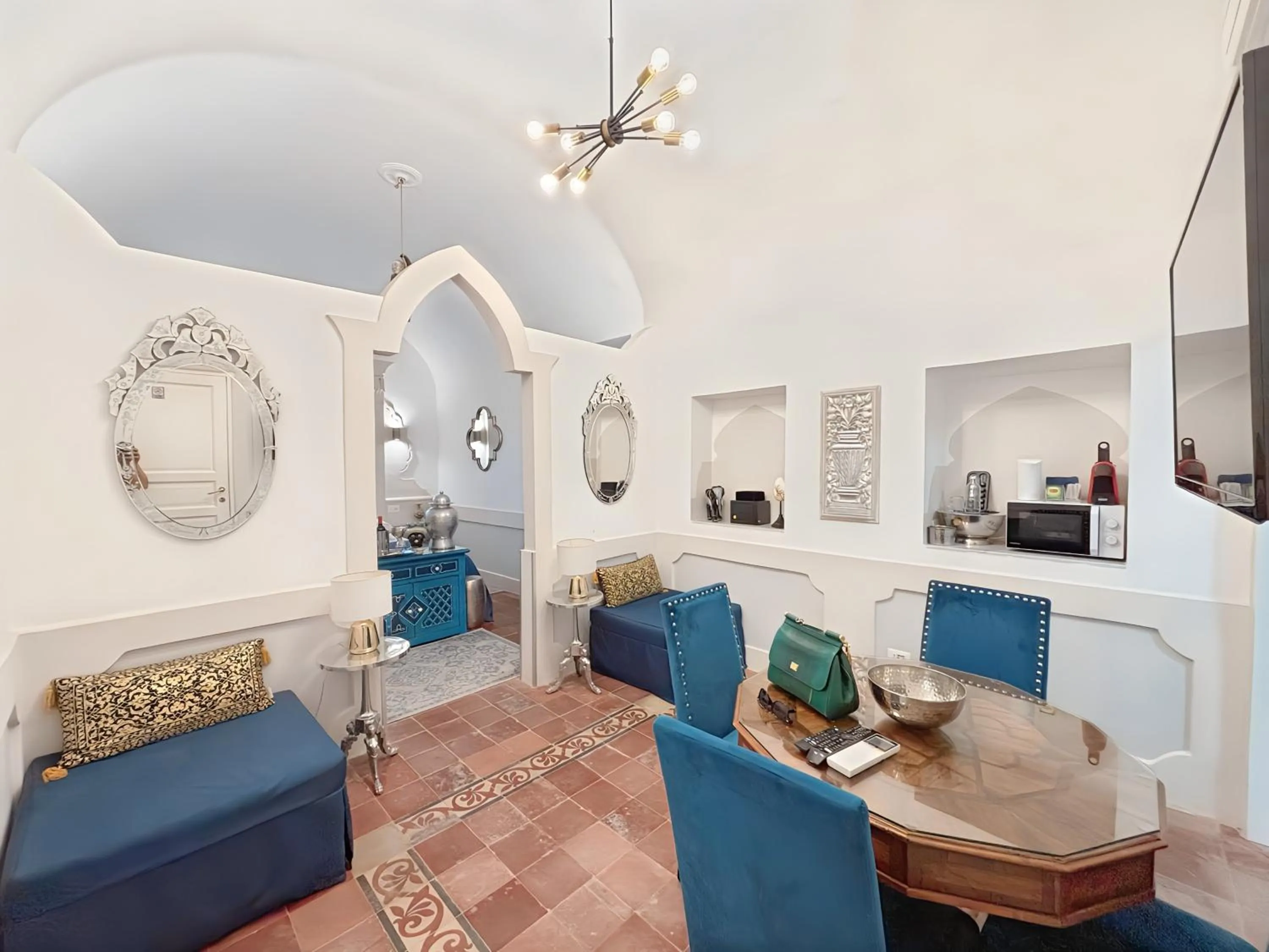 TV and multimedia in MoREsco