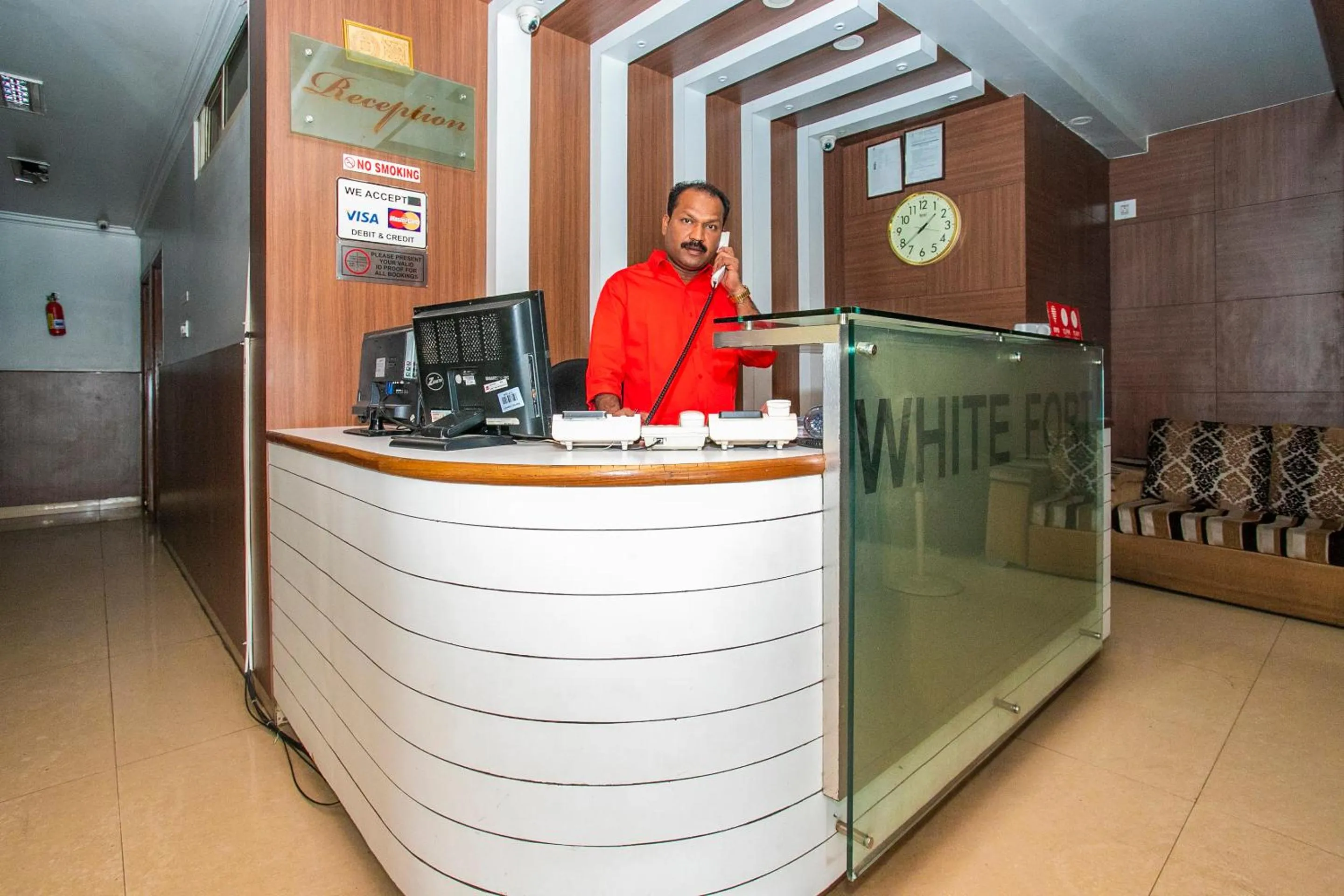 Lobby or reception in Hotel O White Fort Near Lalbagh Botanical Garden