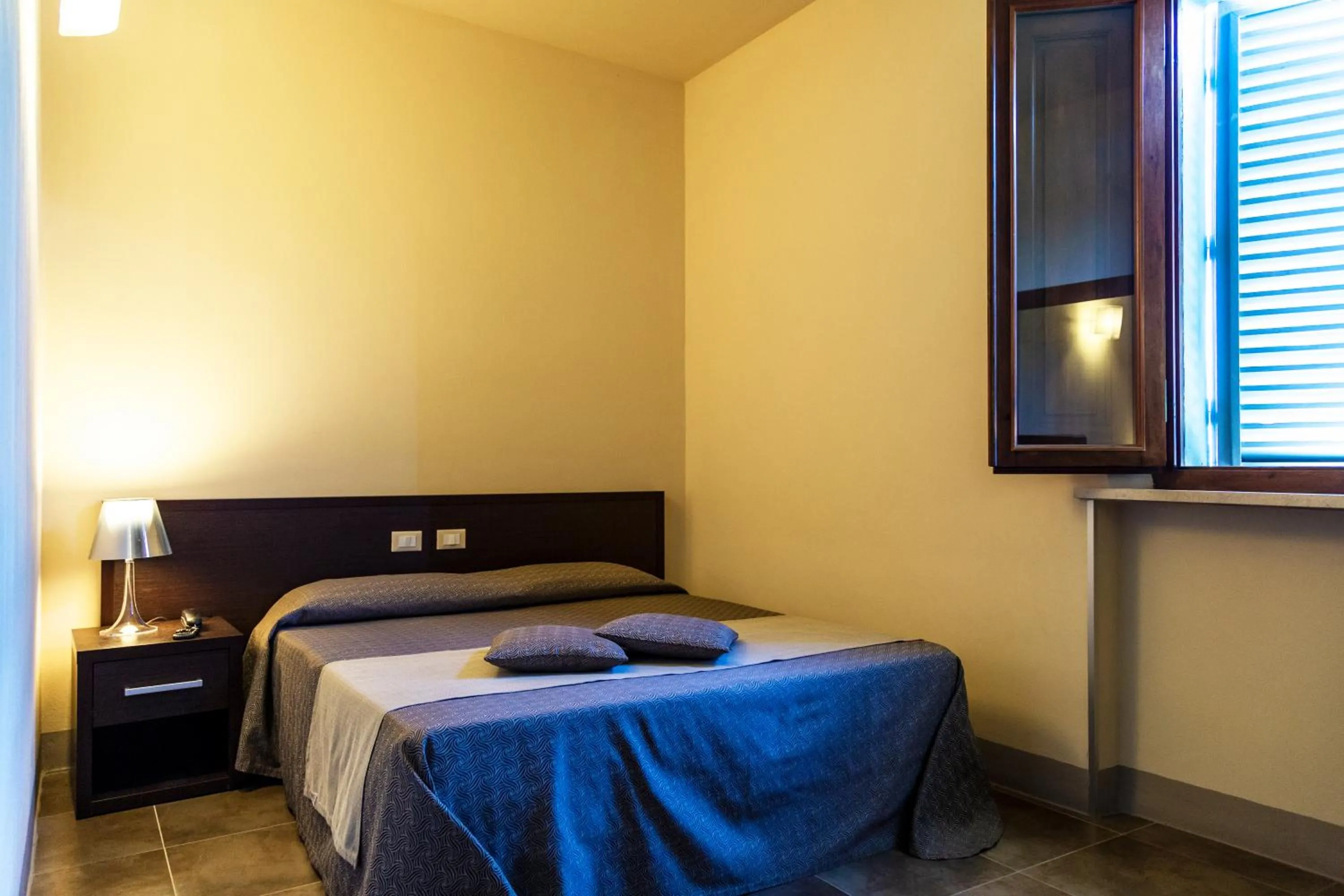 Bedroom, Bed in Villa Montarioso