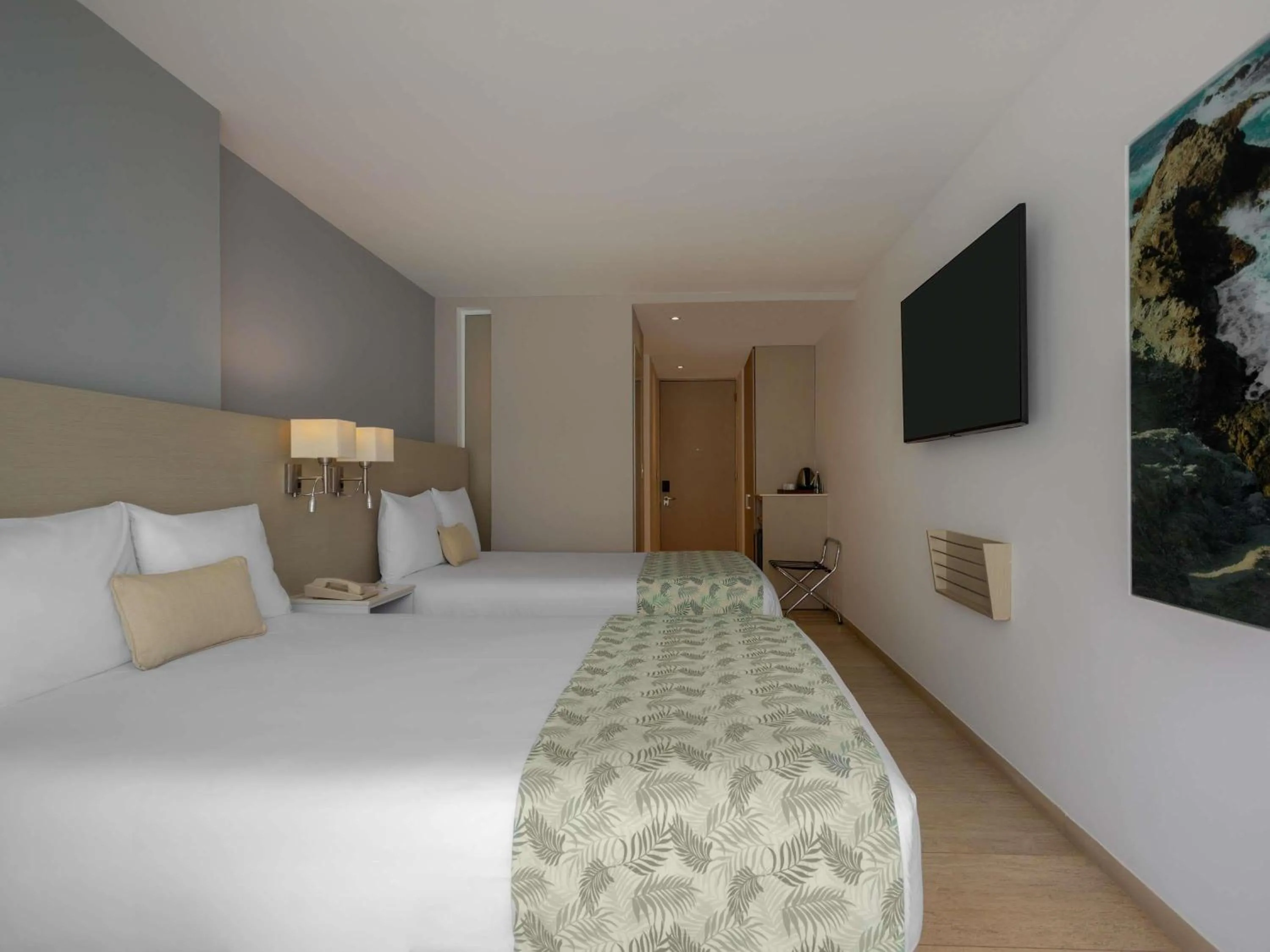 Bedroom, Bed in Mercure Santa Marta Emile