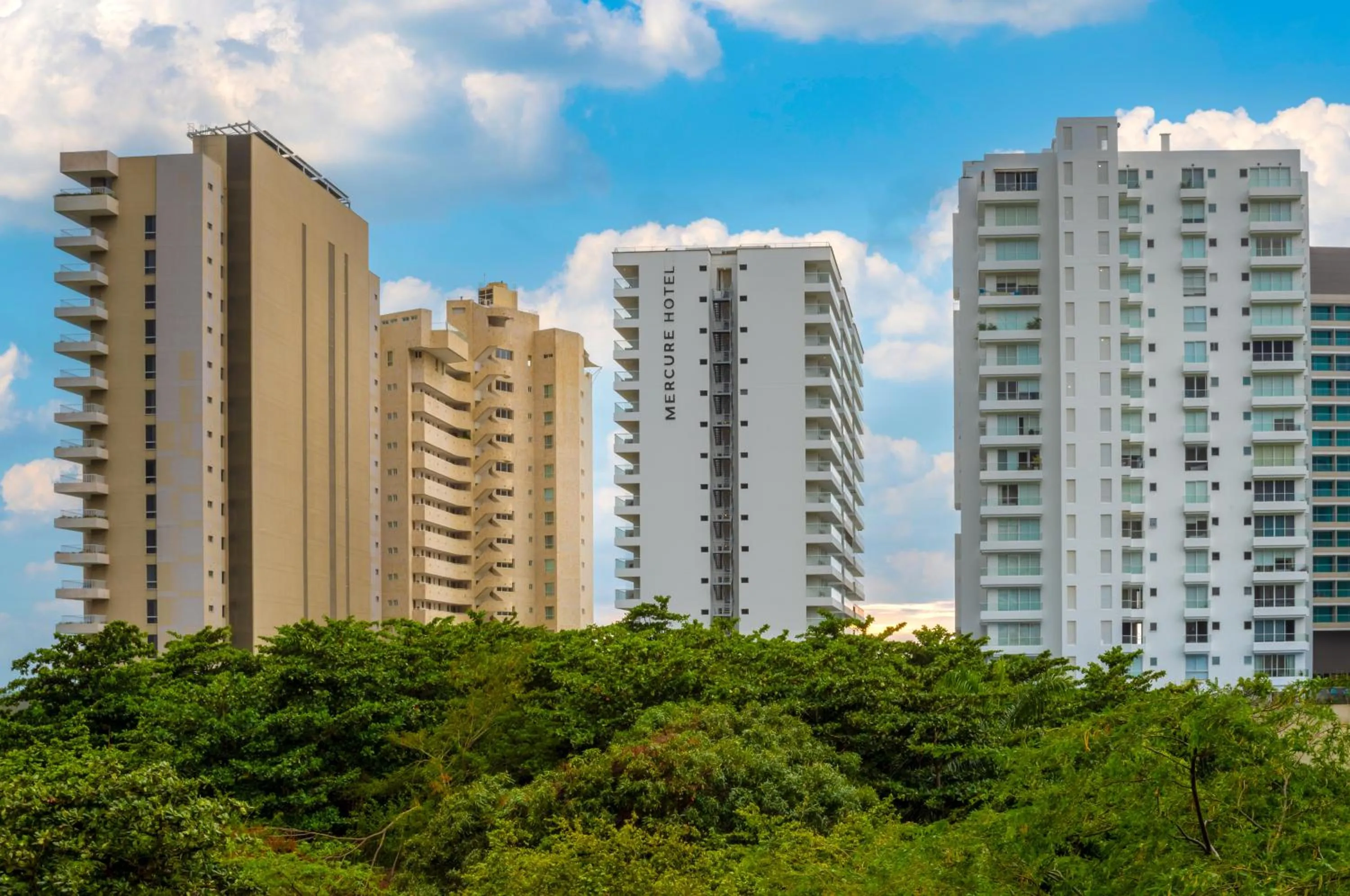 Property building in Mercure Santa Marta Emile