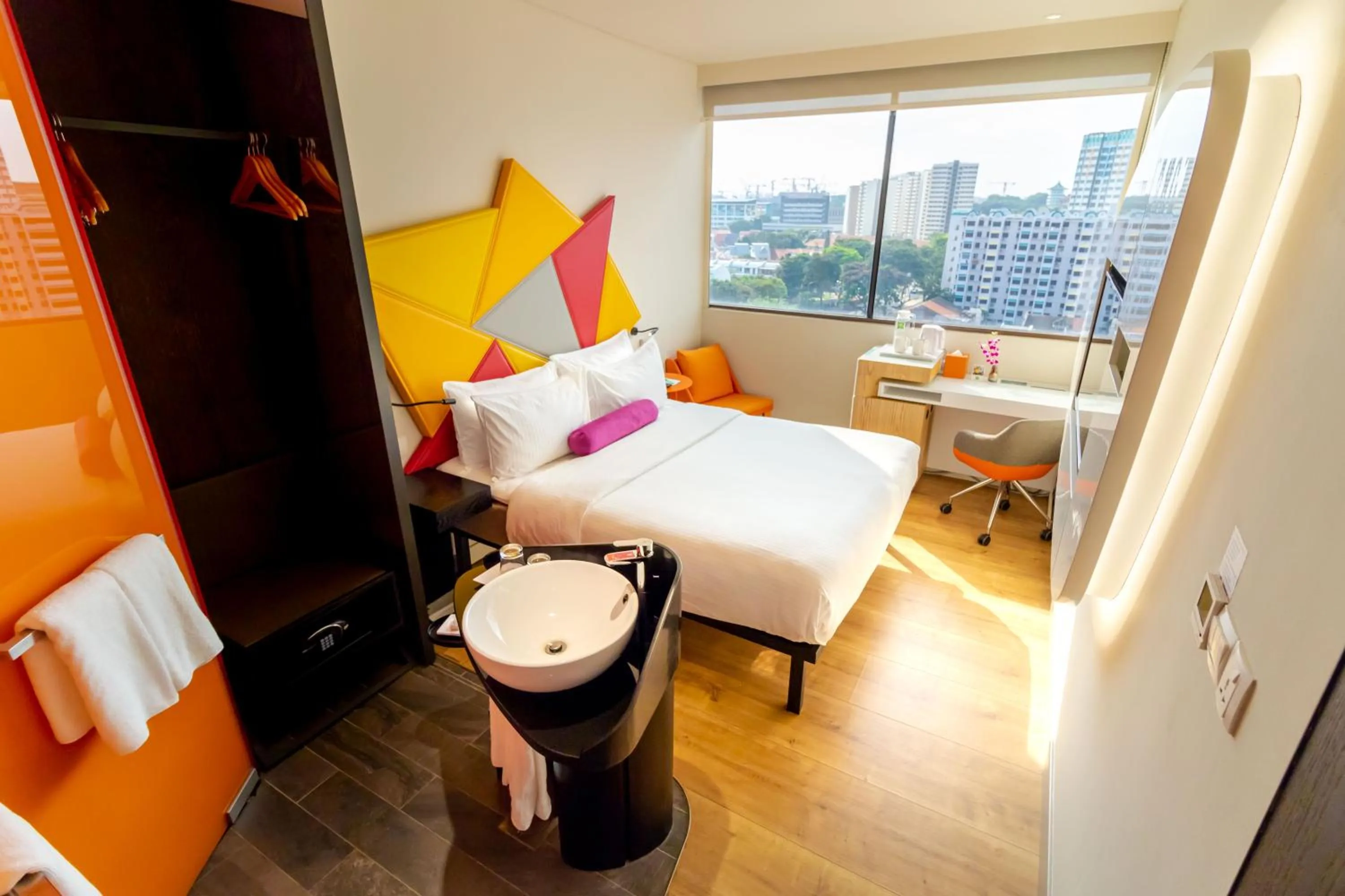 Photo of the whole room, Bed in Ibis Styles Singapore On Macpherson